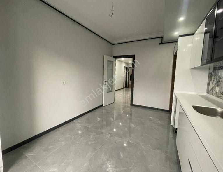 Mertcan Dan Kartal Metroya Yürüme 3+1 Ebeveyn Banyolu Lüks Daire - Görsel 18
