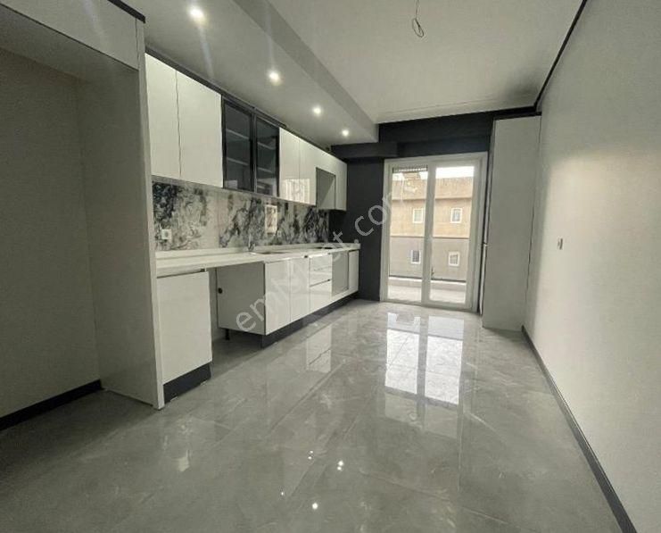 Mertcan Dan Kartal Metroya Yürüme 3+1 Ebeveyn Banyolu Lüks Daire - Görsel 16