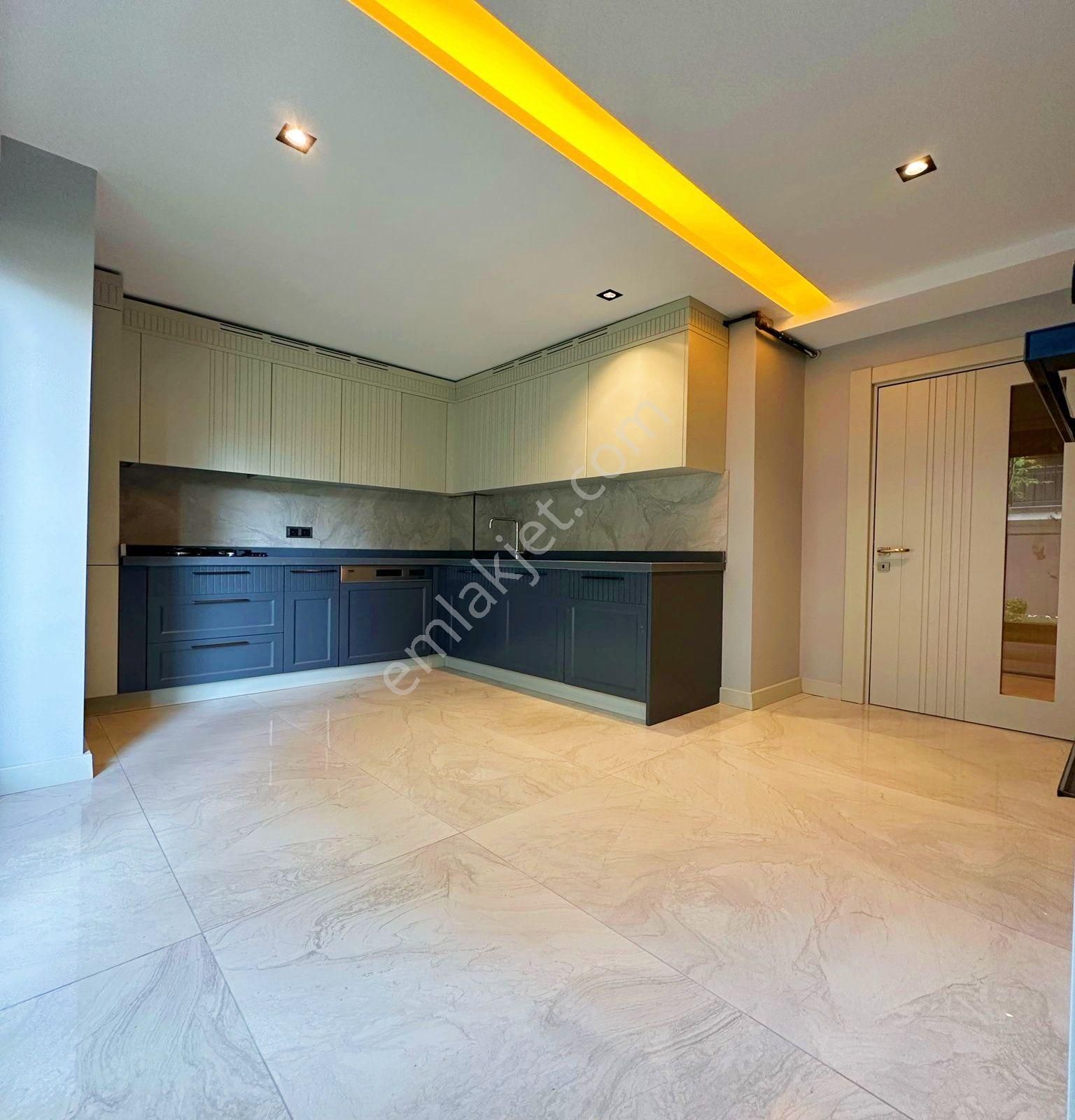 Beylikdüzü Kavaklı'da 3+1 Müstakil Bahçeli Villa Tadında Daire - Görsel 8