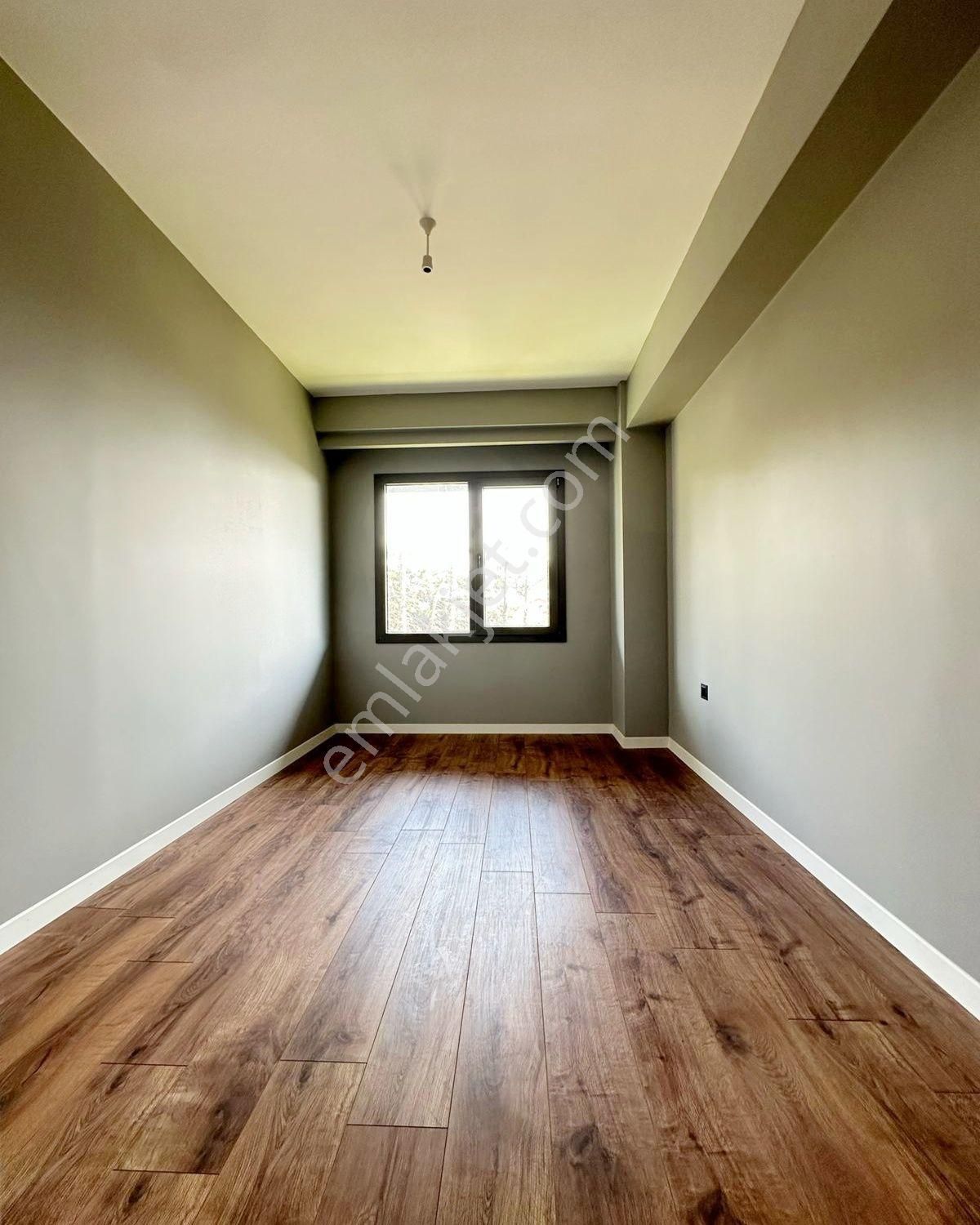 Beylikdüzü Kavaklı'da 3+1 Müstakil Bahçeli Villa Tadında Daire - Görsel 18