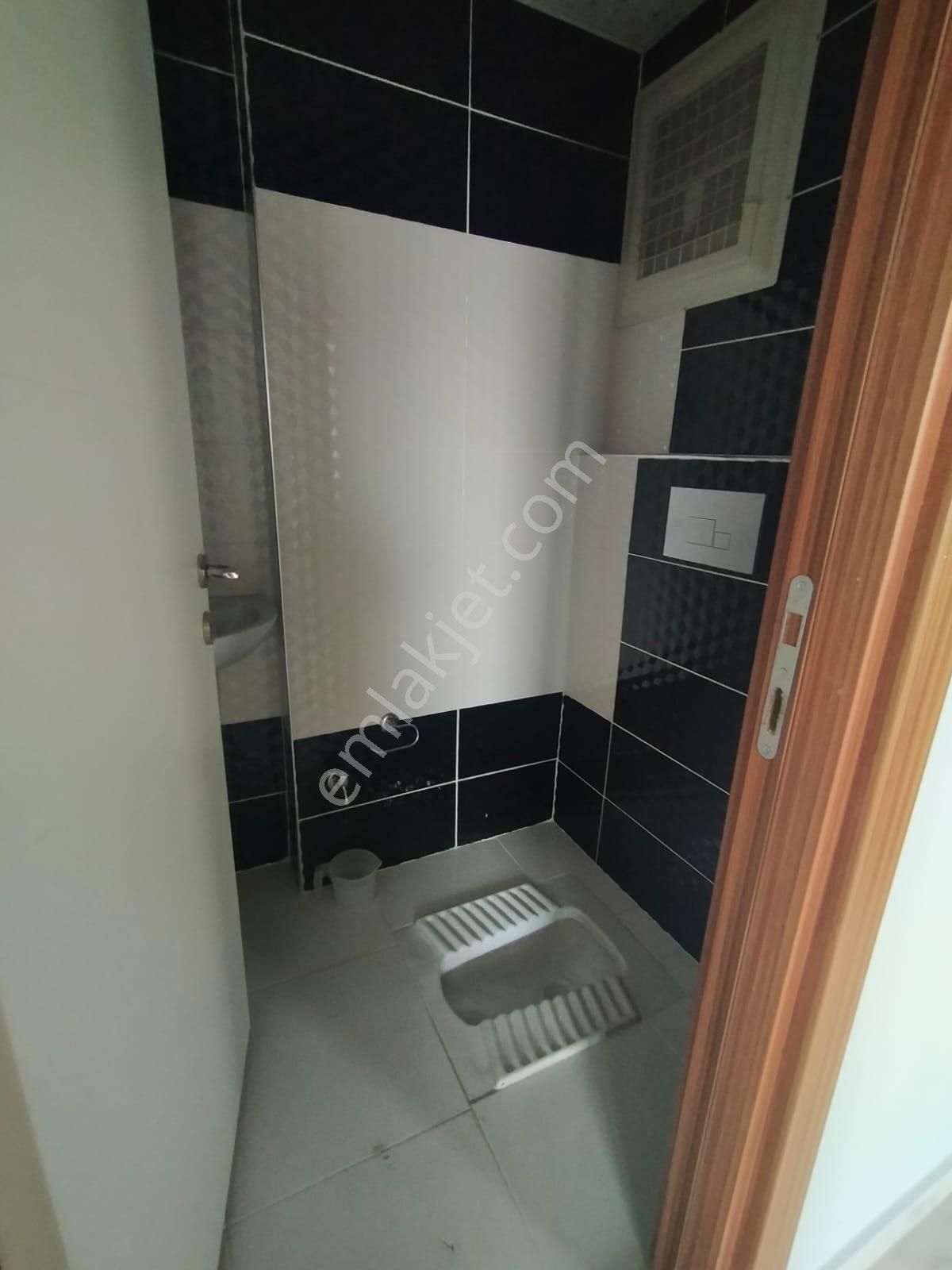 Birlik Gayrimenkulden Osmangazide 2+1 İskanlı Site İçerisinde Fırsat Satılık Daire - Görsel 15