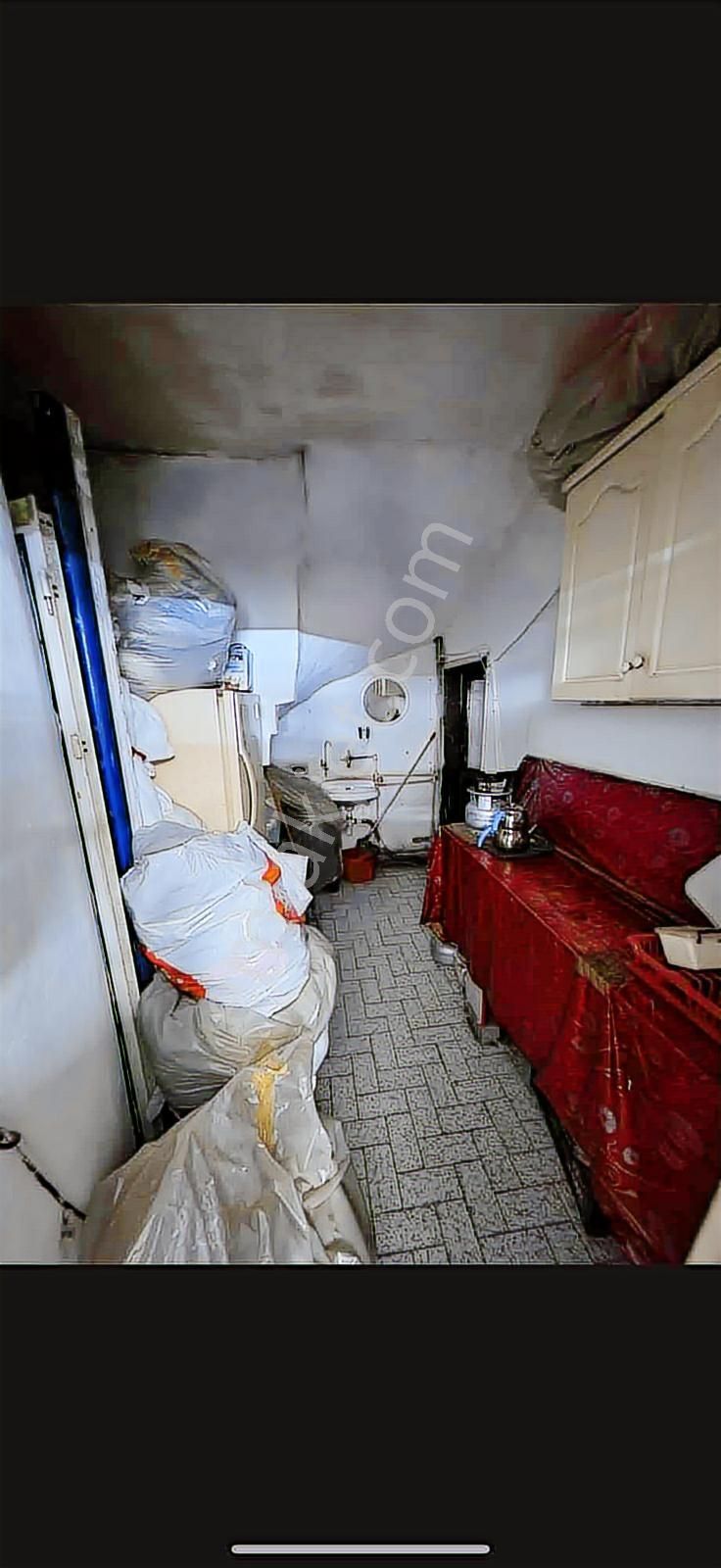 Anadolu Caddesine 50 M² Mesafede Kiracılı Dükkan - Görsel 6