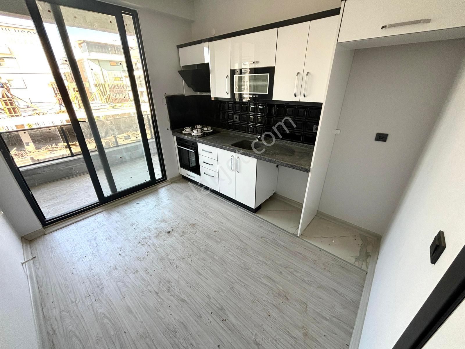 🏡 Referans'tan Altınkum'da Ön Cephe Ebeveyn Banyolu Yeni Bina 2+1 Daire - Görsel 16