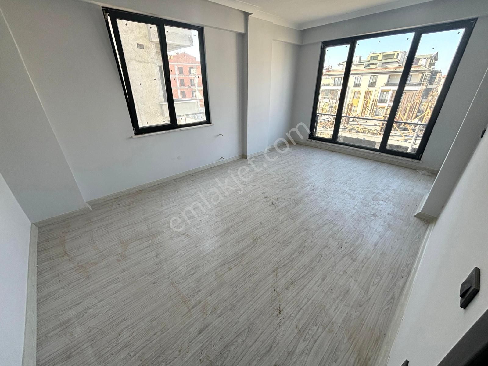 🏡 Referans'tan Altınkum'da Ön Cephe Ebeveyn Banyolu Yeni Bina 2+1 Daire - Görsel 2