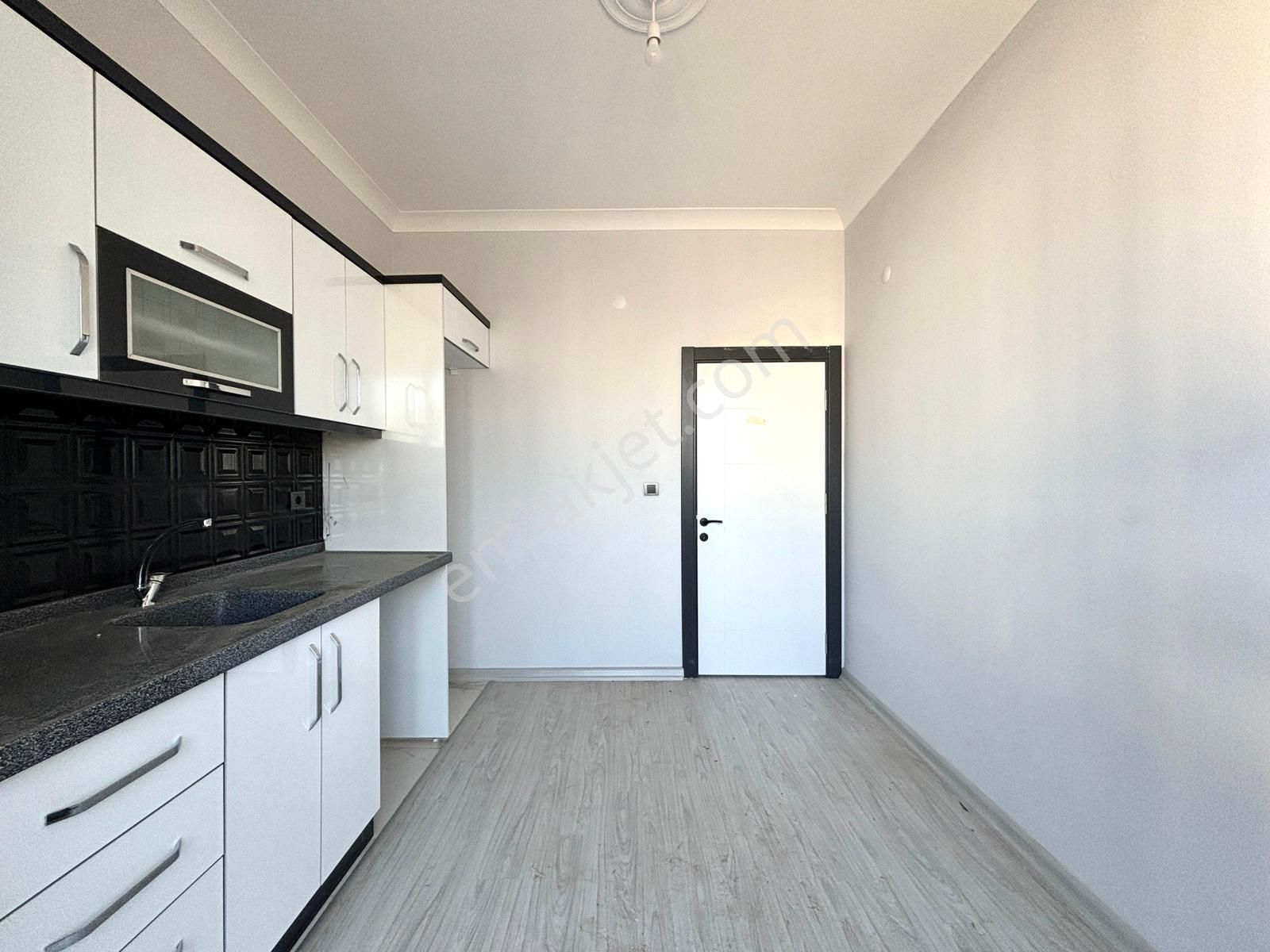 🏡 Referans'tan Altınkum'da Ön Cephe Ebeveyn Banyolu Yeni Bina 2+1 Daire - Görsel 7