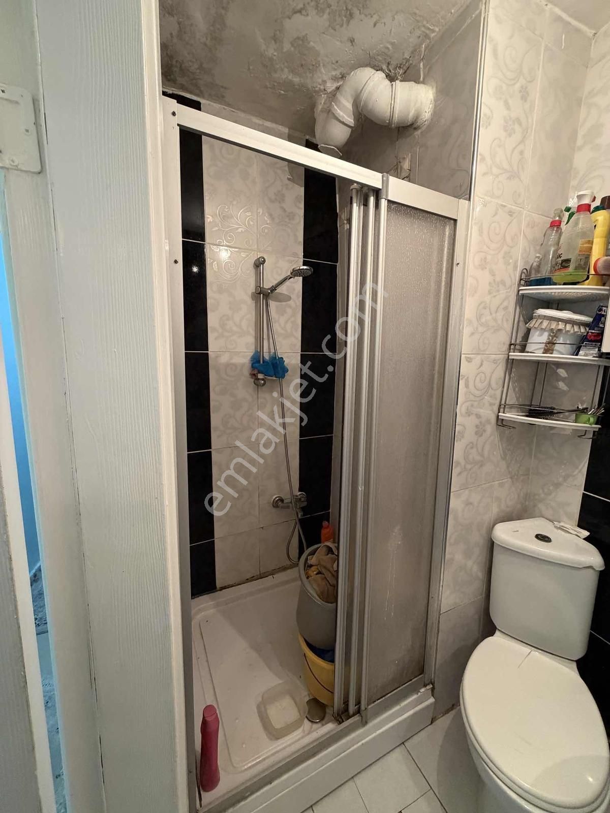 Bahçelievler Cumhuriyet Mahallesinde Kat Mülkiyetli Daire 2+1 - Görsel 4