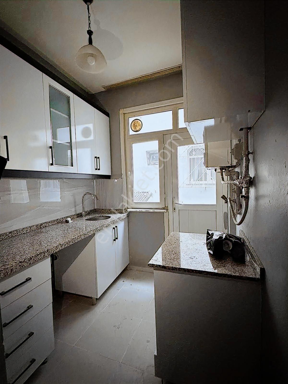 Esenler Tuna Mahallesinde Tertemiz 2+1 Daire - Görsel 2