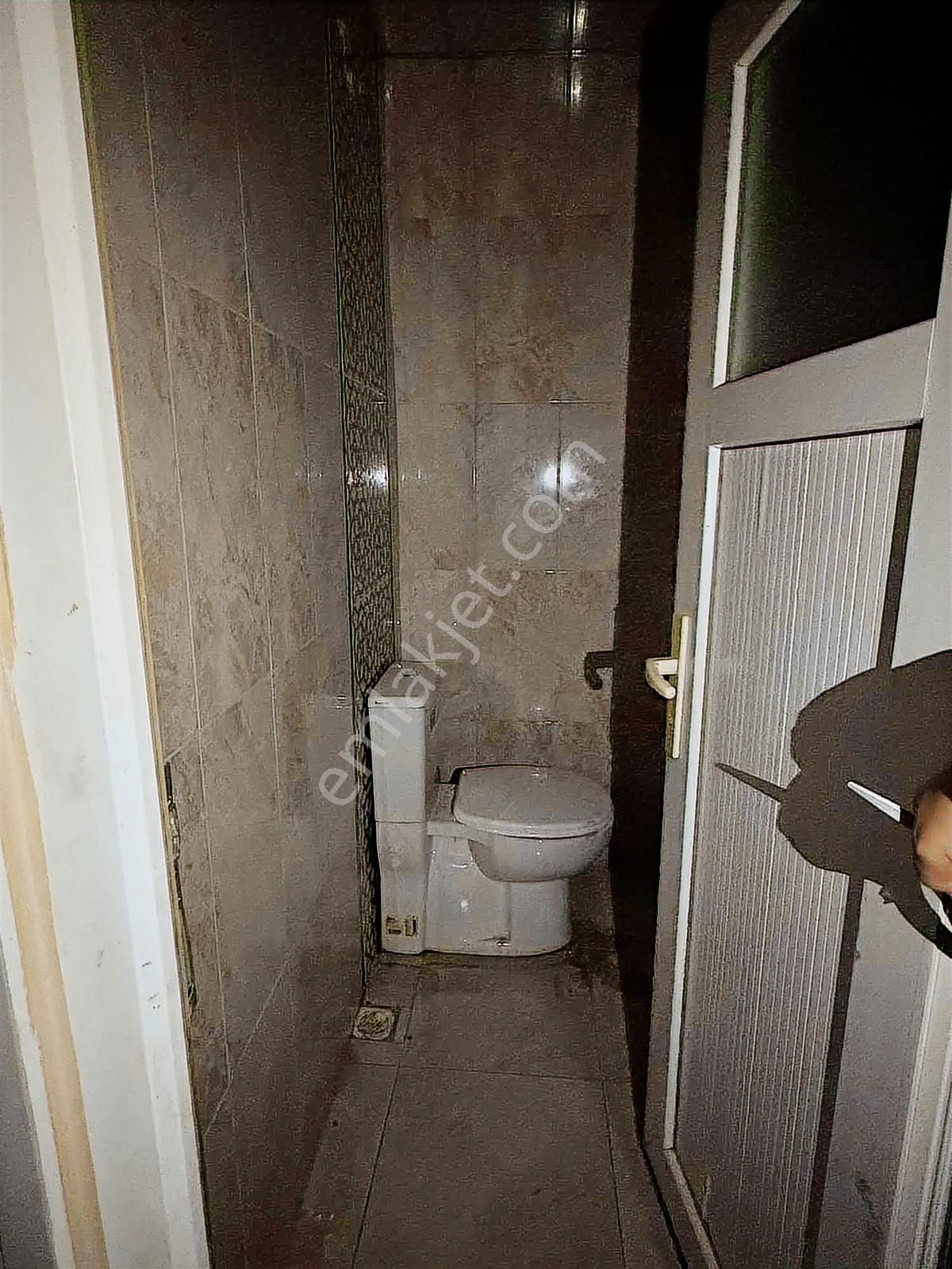 Esenler Tuna Mahallesinde Tertemiz 2+1 Daire - Görsel 10