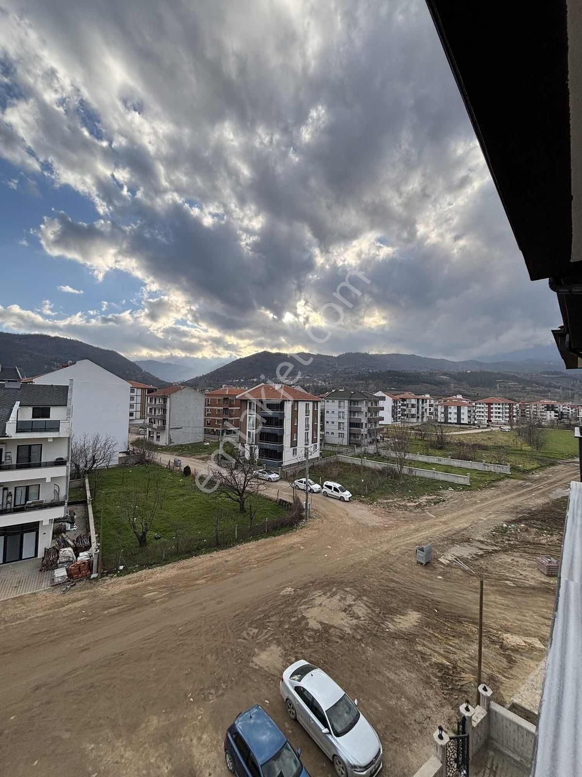 Cerrah Mahallesı'nde Yatırım Fırsatı 2+1 Daireler - Görsel 14