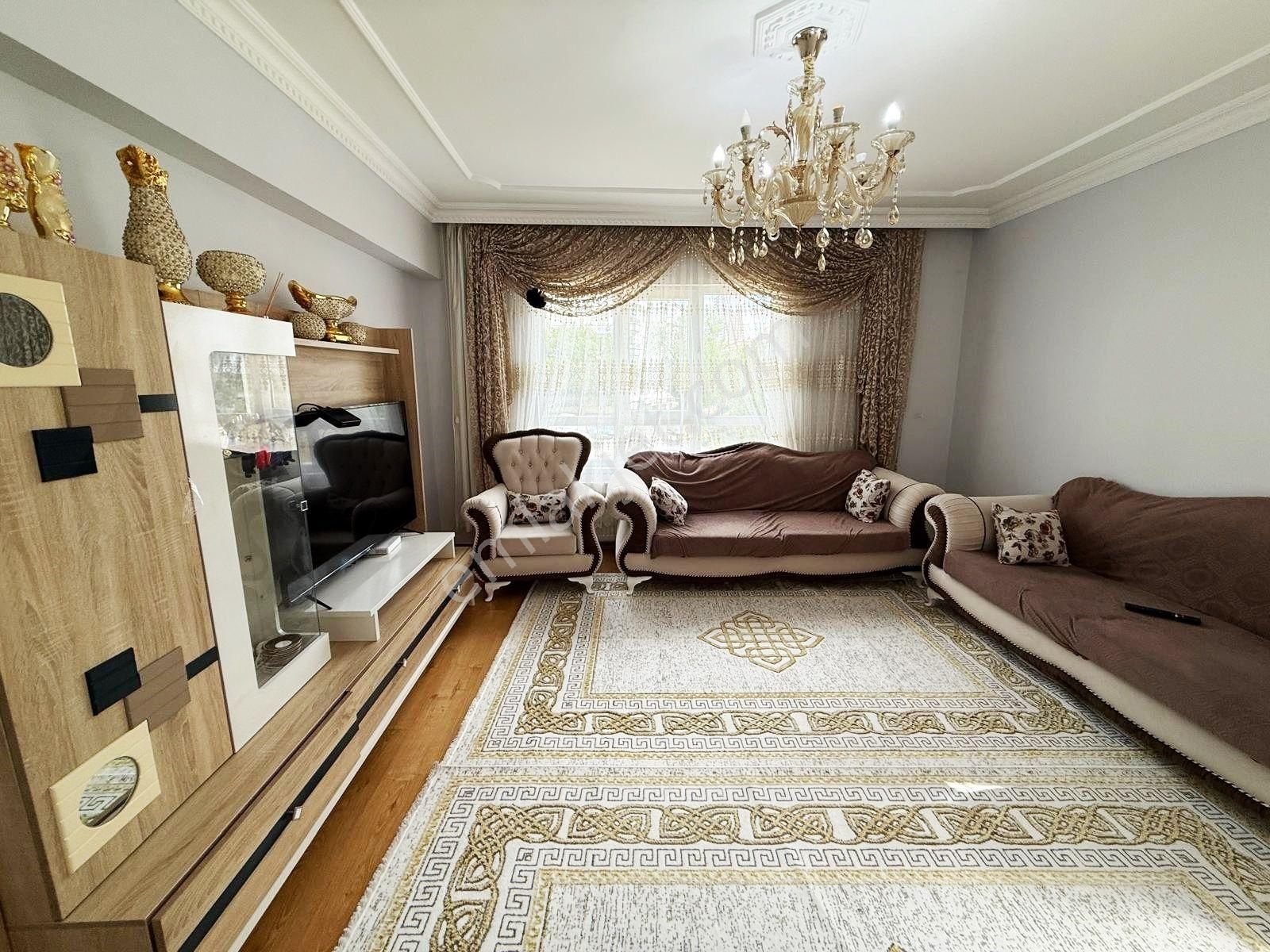 Kent'ten Yeşilbayır Caddede Full Yapılı Asansörlü 3+1 Daire