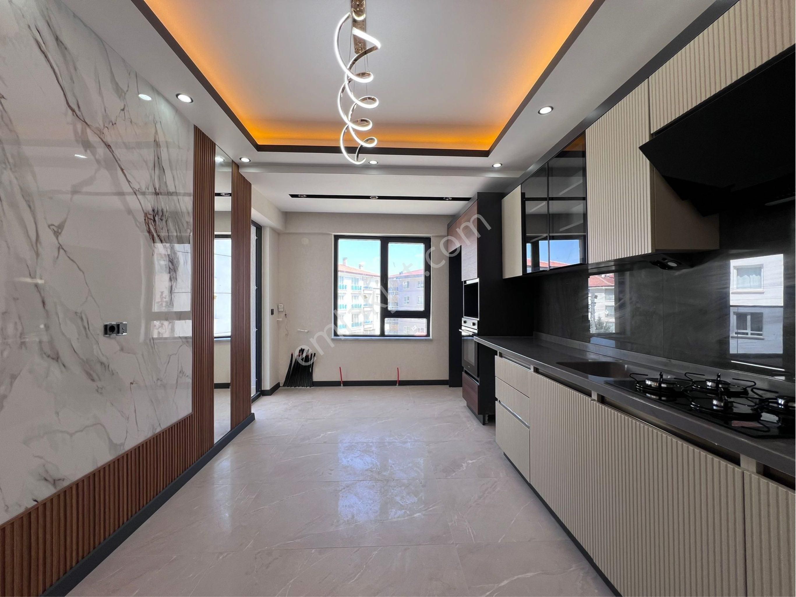 Öz.maşallah.dan Tam Yatırımlık Yüksek Kira Getirli 3+1 Luk 3+1