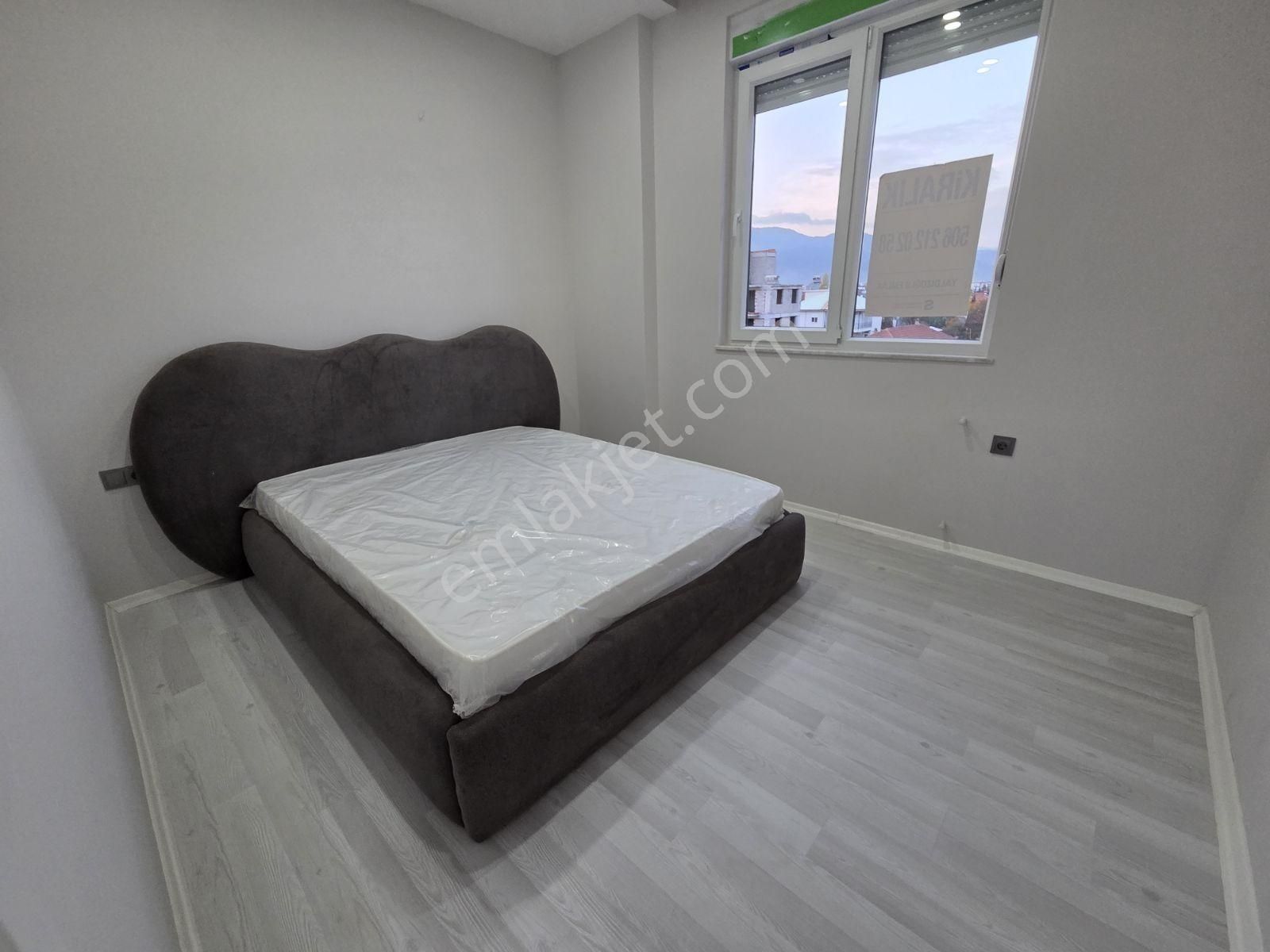 Çıplaklı'da Kiralık Eşyalı 1+1 Sıfır Daire - Görsel 7