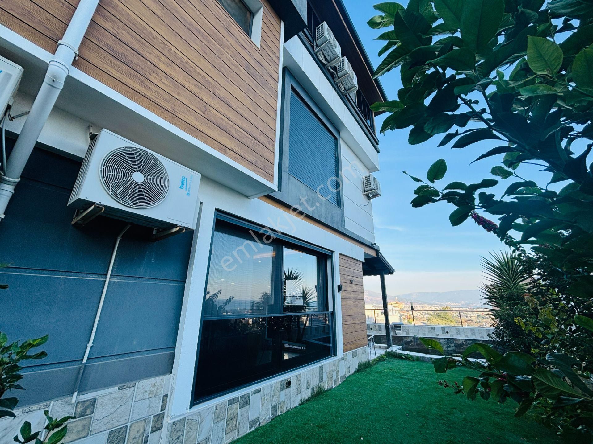 İzmir Seferihisar Atatürk Mahallesi’nde Eşyalı Deniz Manzaralı Havuzlu 4+2 Tripleks Yazlık Villa - Görsel 9