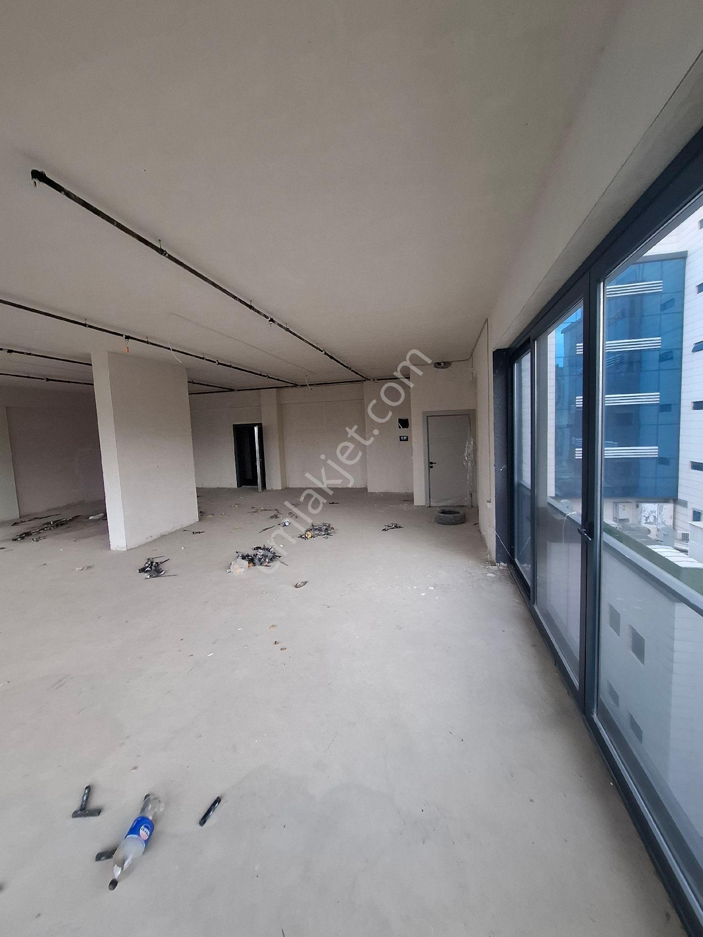 Emlak Evi Gayrimenkulden Medline Yanı Adanorm Plazada Kiralık İşyeri - Görsel 15