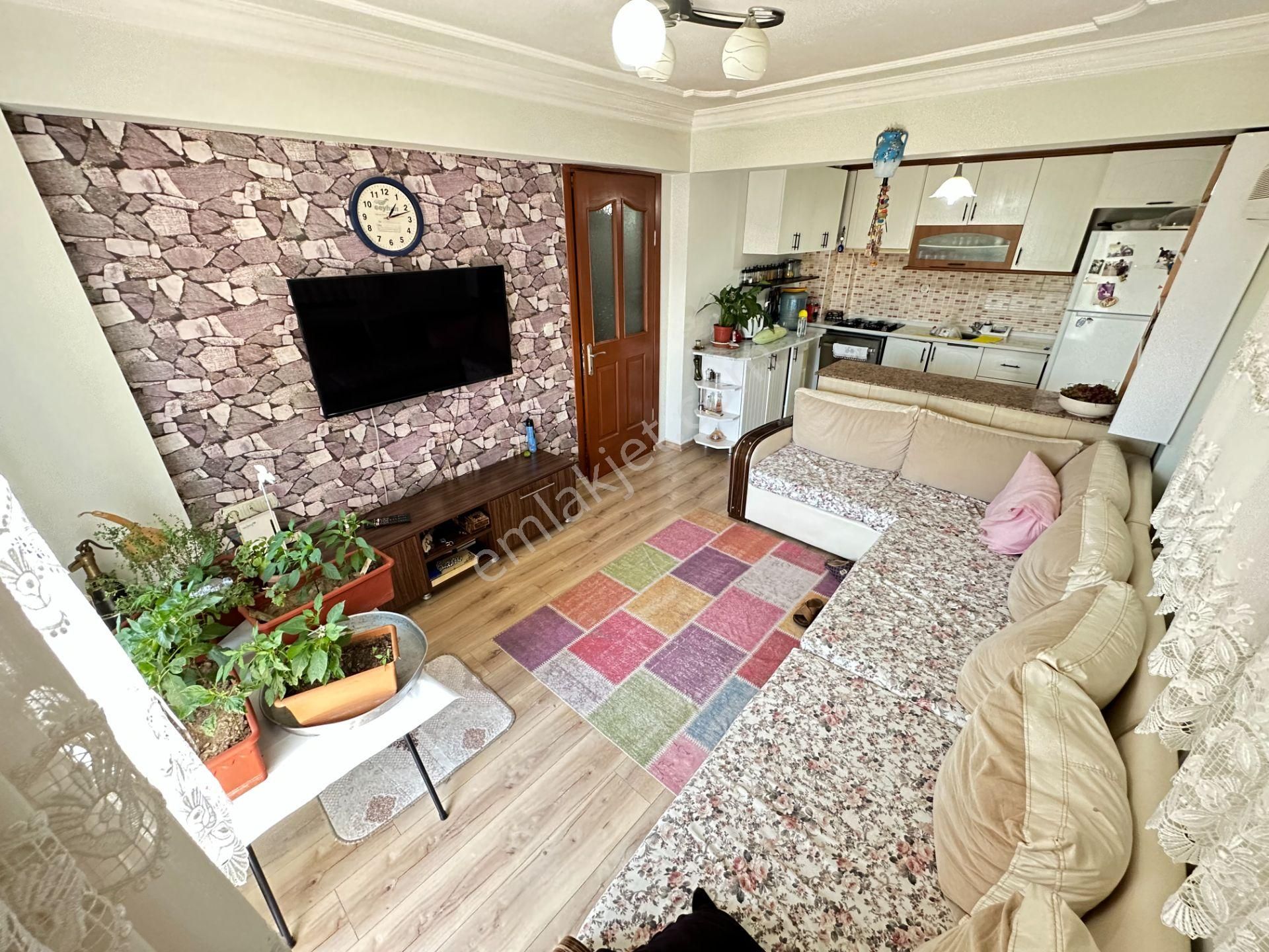 İzmir Seferihisar Ürkmez'de Ara Kat Masrafsız Satılık 2+1 Daire - Görsel 13