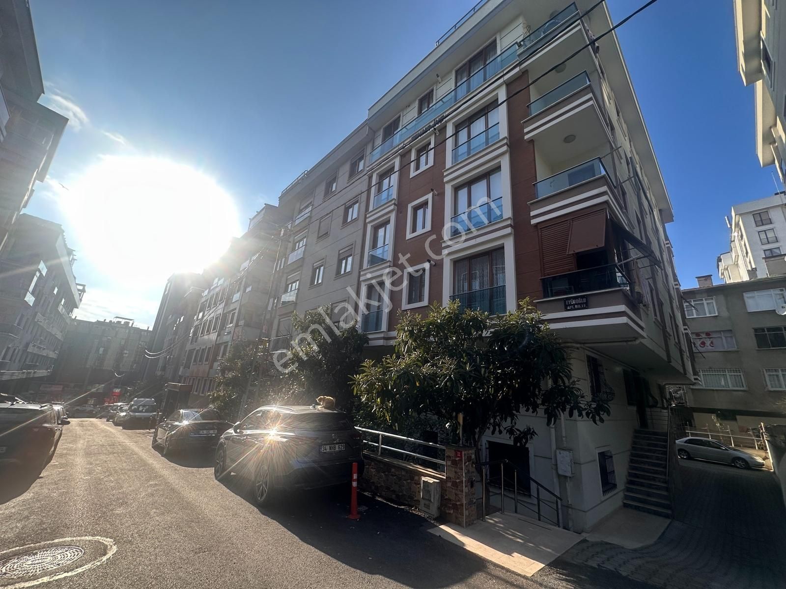 Tamiş'den Cevizli'de Minibüse 5.binada 10 Yıllık Ön Cephe 2+1