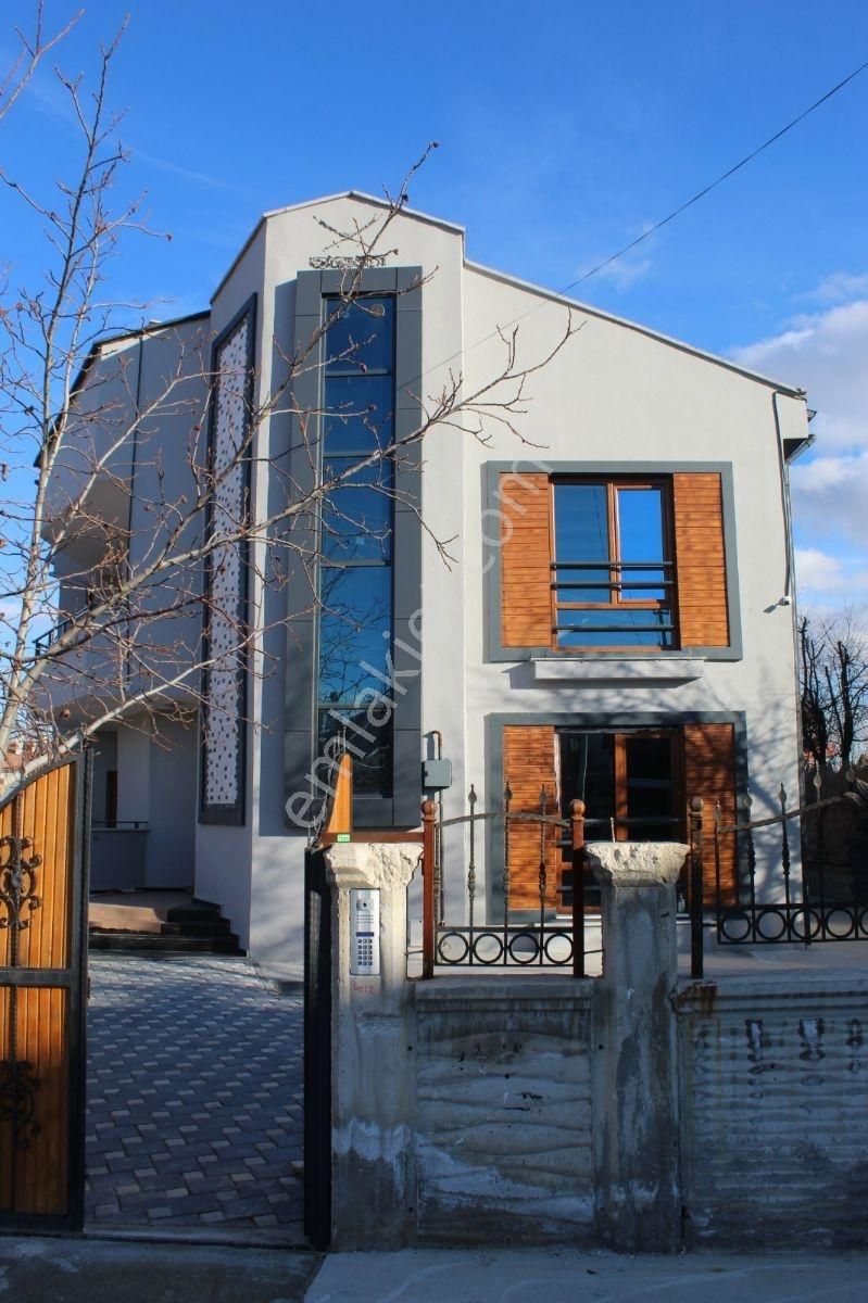 Hüsamettin Çelebi Mah. 2 Kat 2 Daıre Satılık Sıfır Daıre