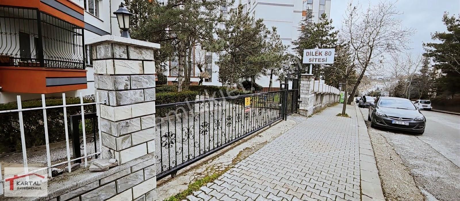 Kartal'dan Dilek 80 Sitesi Ara Kat 3+1 Asansörlü Hemen Taşının - Görsel 3