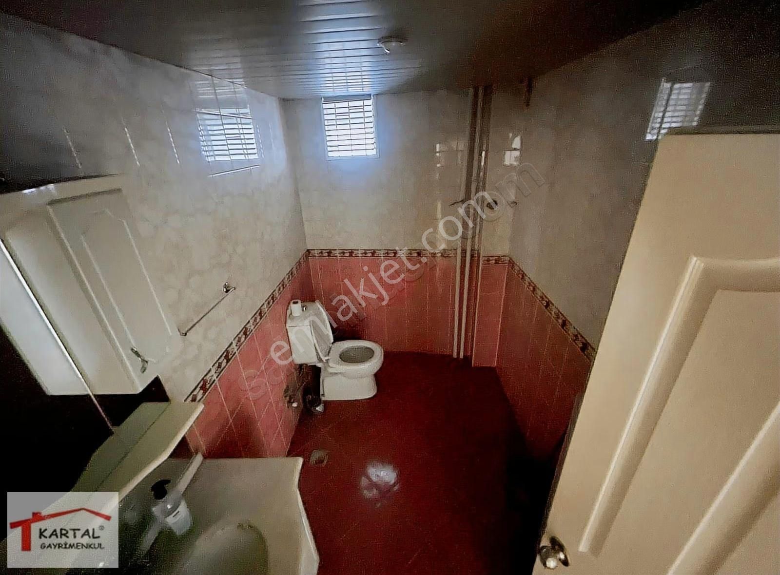 Araç Takaslı Mithatpaşada Konut Ve Home Ofis Kullanımına Uygun - Görsel 2