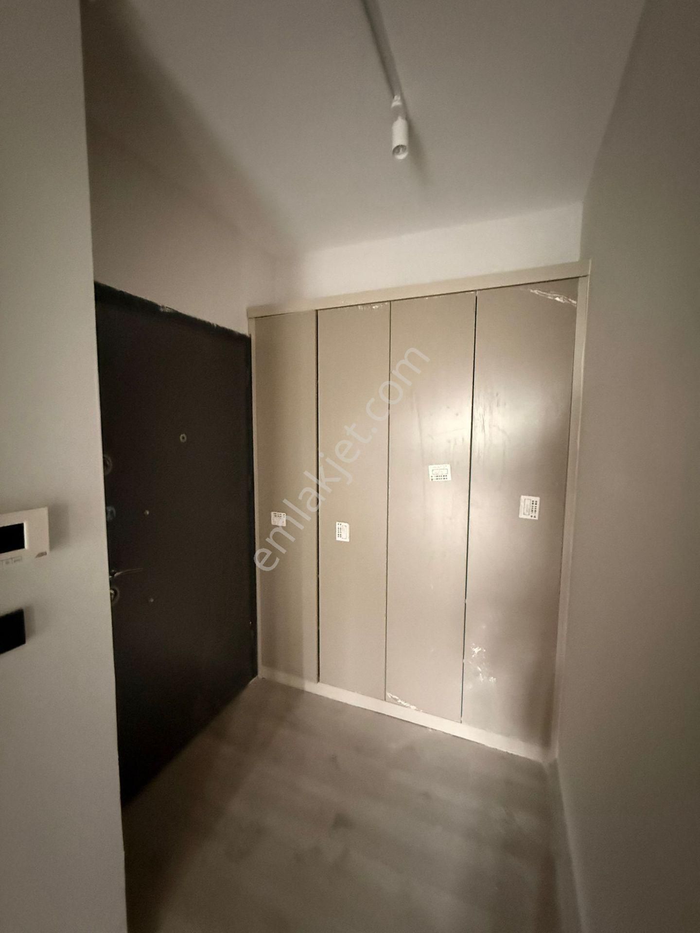 Manisa Alaşehir Alper Gayrimenkulden Kurtuluş Mah 2+1 A.mutfak Ara Kat Lüx Daire - Görsel 2