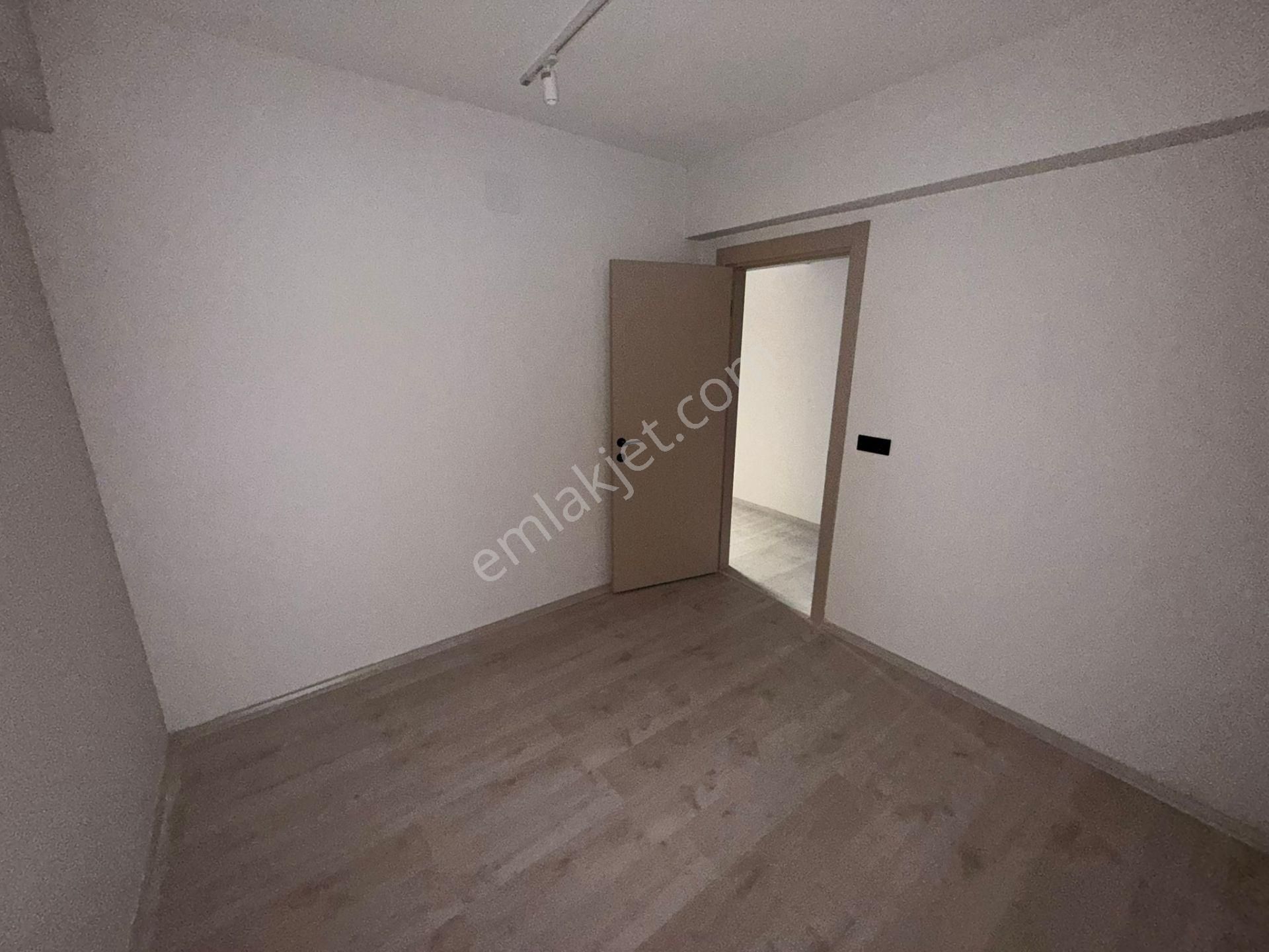 Manisa Alaşehir Alper Gayrimenkulden Kurtuluş Mah 2+1 A.mutfak Ara Kat Lüx Daire - Görsel 9