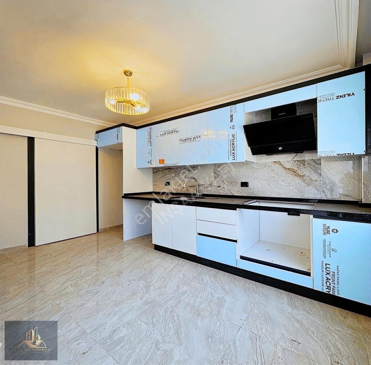 Beylikdüzü Yakuplu'da Satılık 3+1 Metrobüse Yakın Konumda Fırsat - Görsel 24