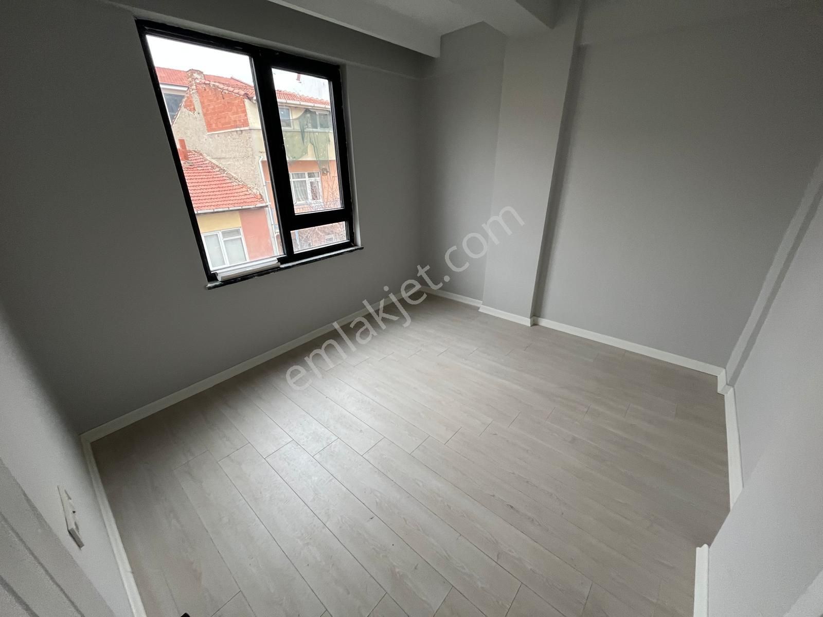 Çamlıca Mh Güzel Konumda Arakat Önü Açık Satılık 2+1 Daire Ss-8 - Görsel 6