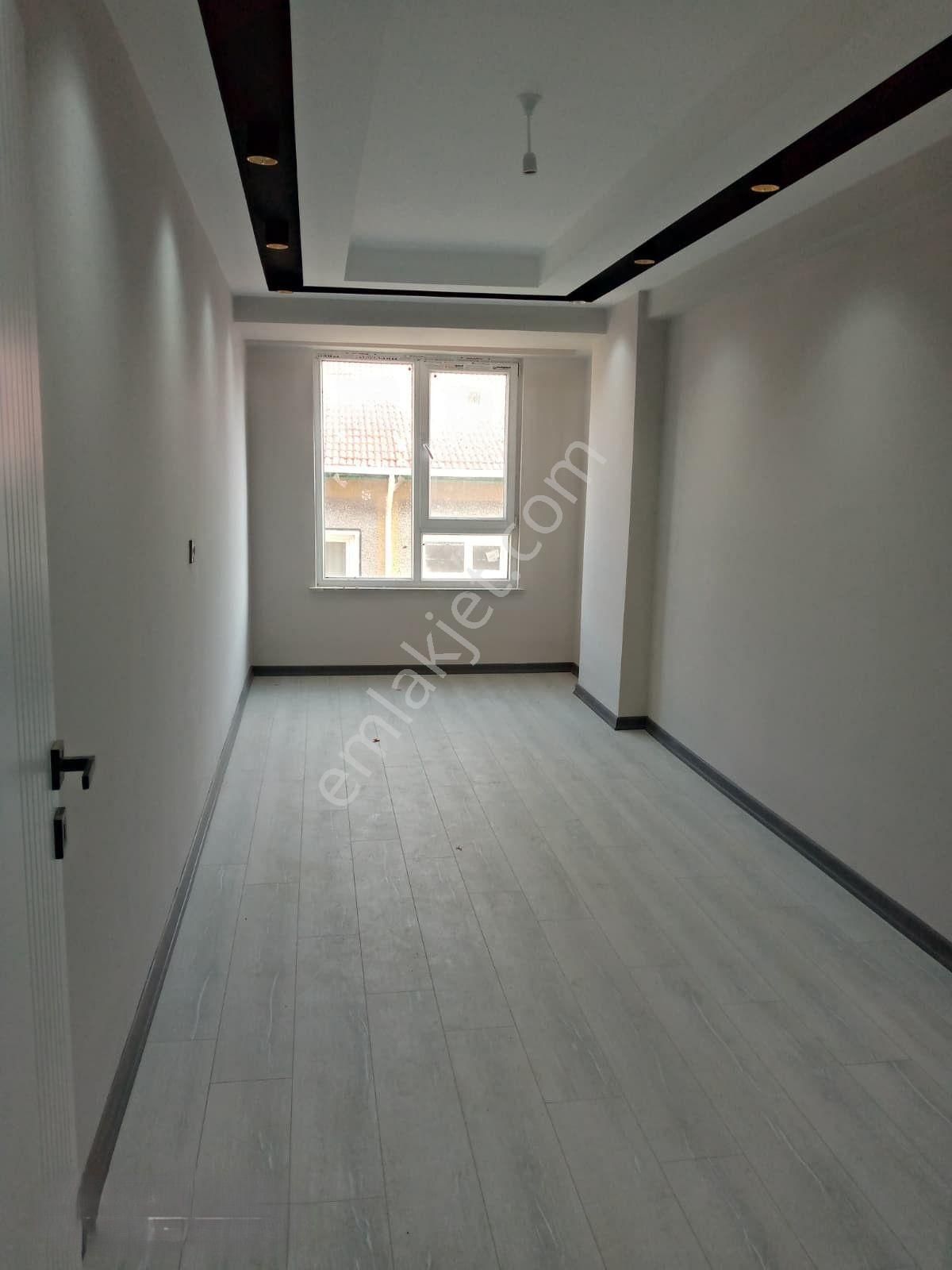 ! Recep Ümit Emlak'tan Eğitimciler Caddesi Yakını Ara Katta [sıfır] Asansörlü 2+1 Ferah Daire Fç ! - Görsel 4