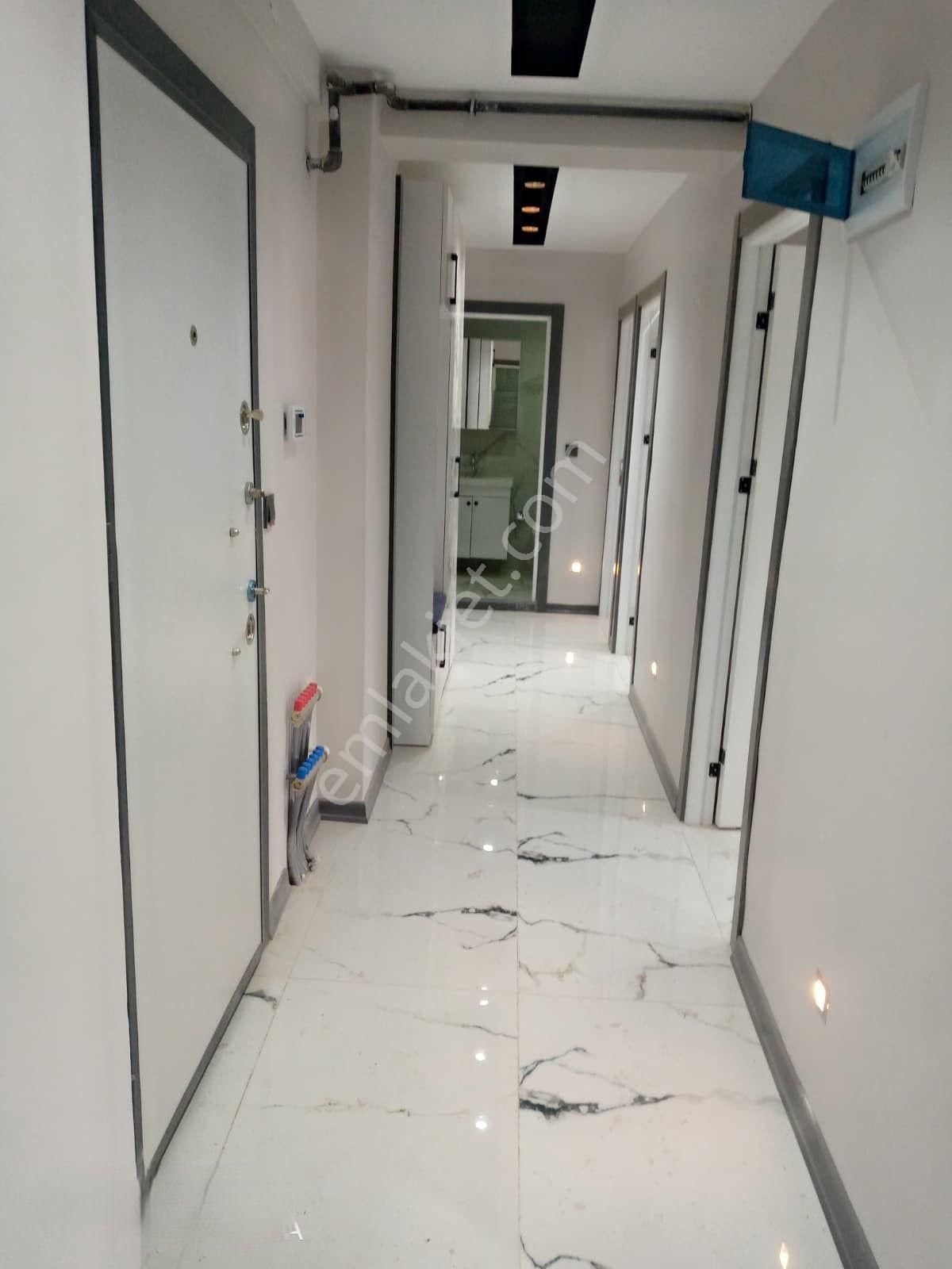 ! Recep Ümit Emlak'tan Eğitimciler Caddesi Yakını Ara Katta [sıfır] Asansörlü 2+1 Ferah Daire Fç ! - Görsel 10