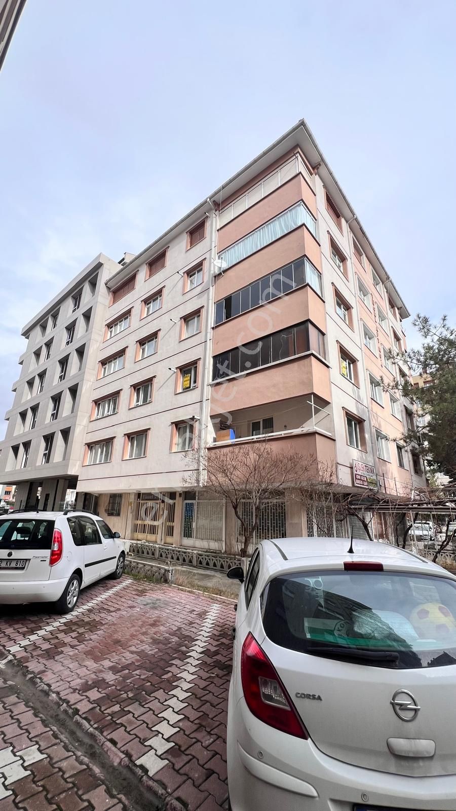 Nalçacı'da Satılık İçi Yapılı 3+1 Arakat Daire - Görsel 4