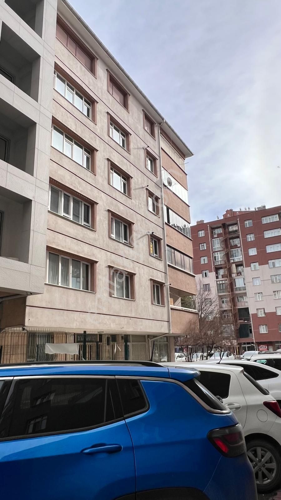 Nalçacı'da Satılık İçi Yapılı 3+1 Arakat Daire - Görsel 3