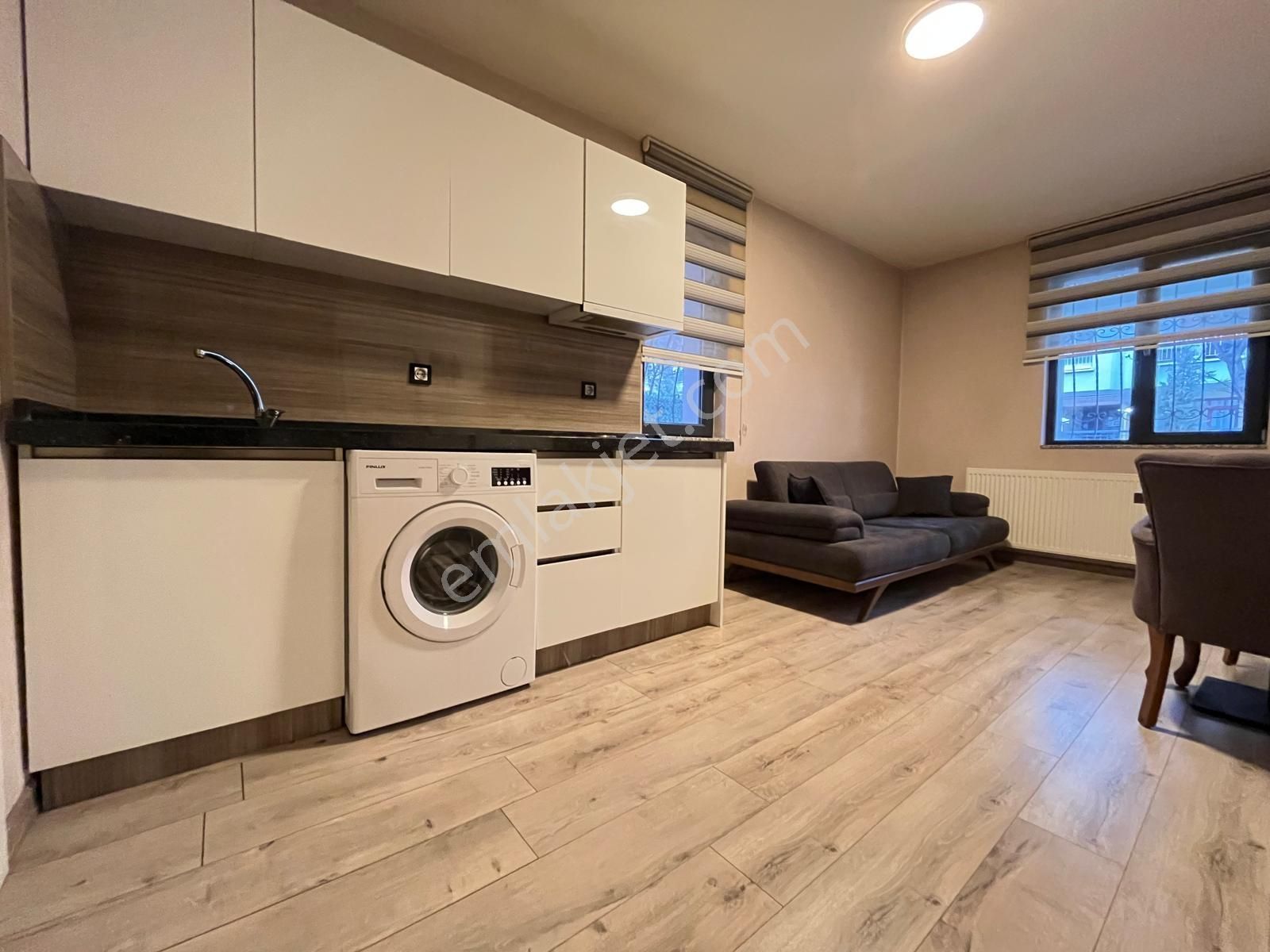 Sbell'den Emek'te,gazi Hastanesi Yakını,eşyalı,herşey Dahil 1+1