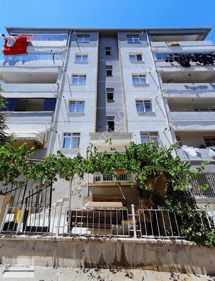 Kent Koop Mah Metroya Yakın 3 Oda 1 Salon Katta Okullara Yakın