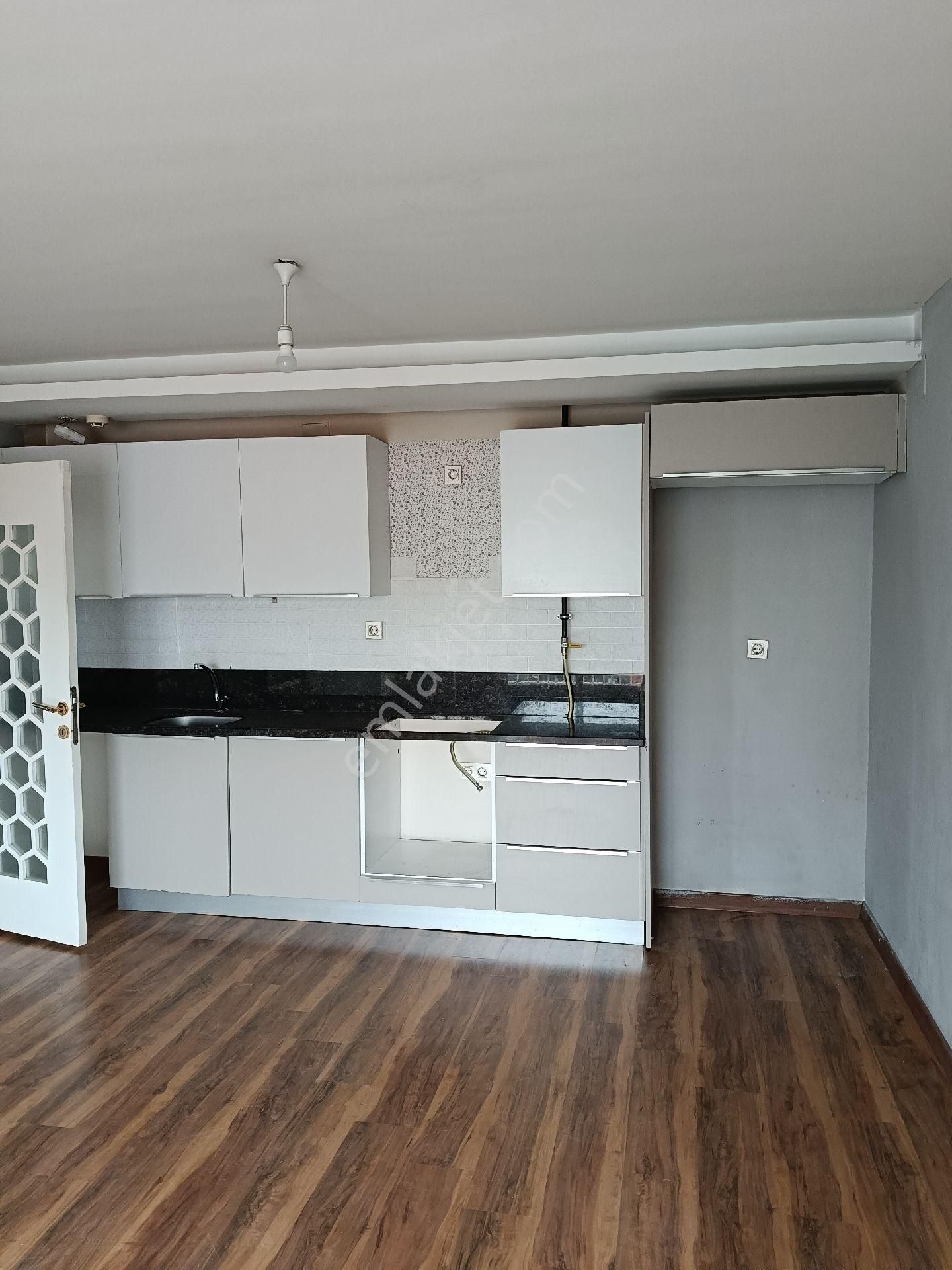 Birlik Gayrimenkulden Kozan Cad. Bulvar Üzeri 2+1 Fırsat Kiralık!!! - Görsel 4