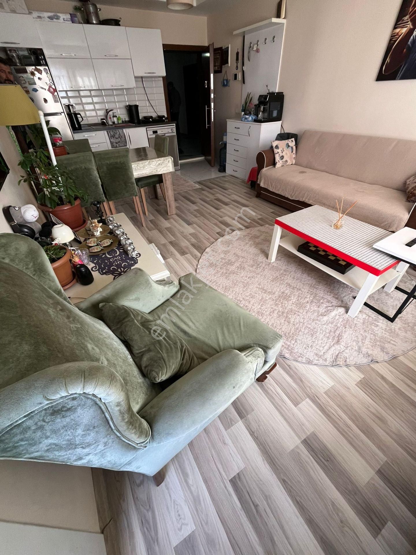 Kuşadası Geniş 1+1 Daire - Görsel 13