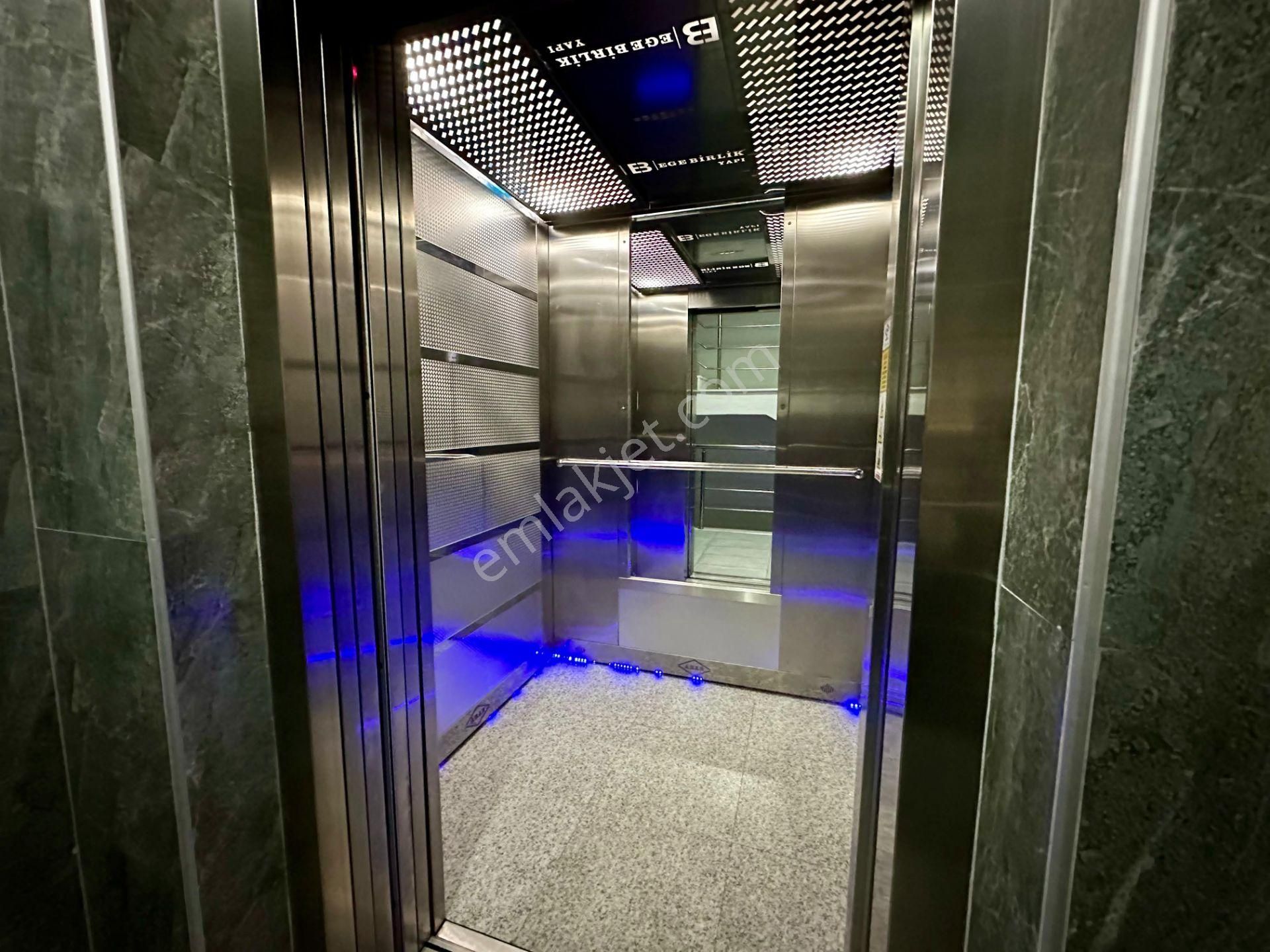 Kuşadası Geniş 1+1 Daire - Görsel 11