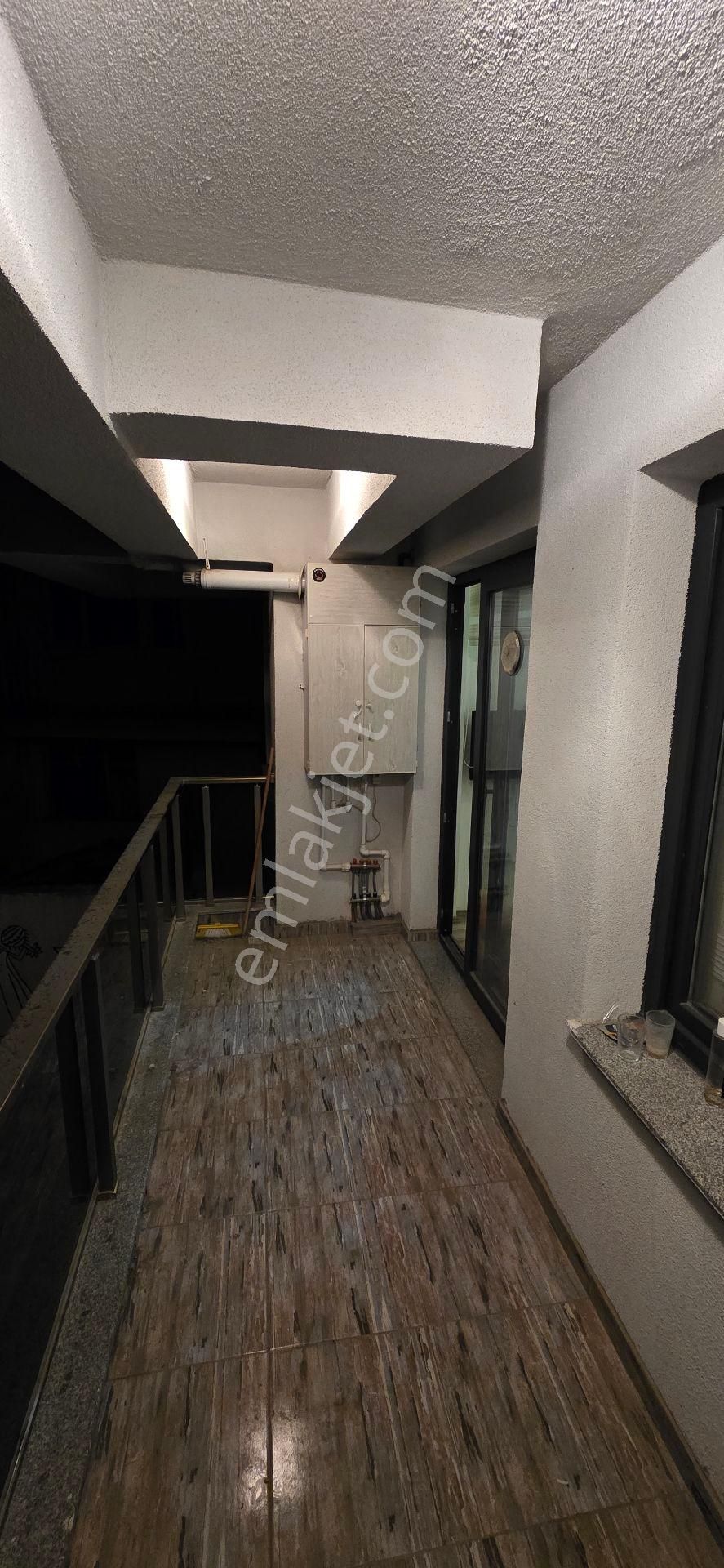 Caddede Lüks Satılık Apart - Görsel 8