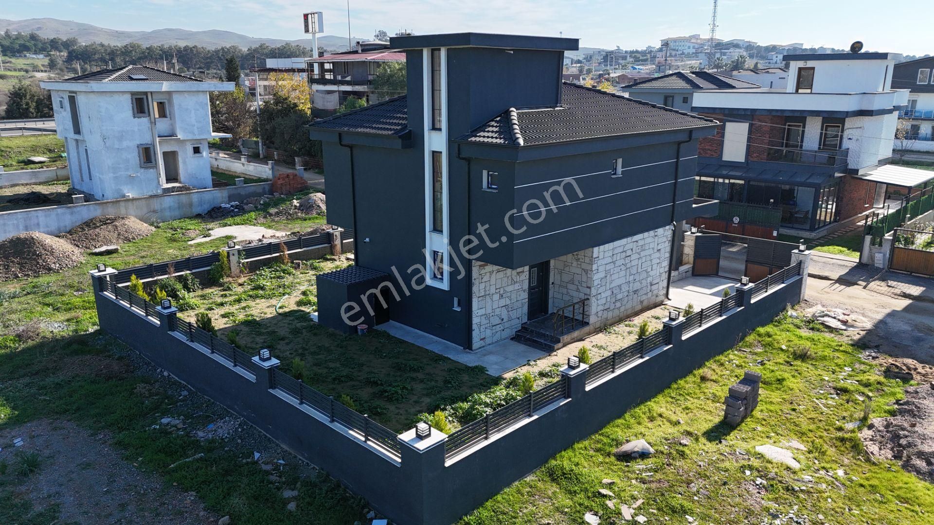 İzmir Seferihisar Düzce Mahallesi’nde Havuzlu Tek Müstakil Dubleks Villa - Görsel 4