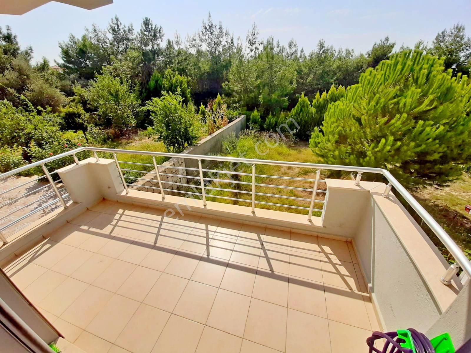 Kuşadası Soğucak'ta Full Manzaralı Satılık - Görsel 10