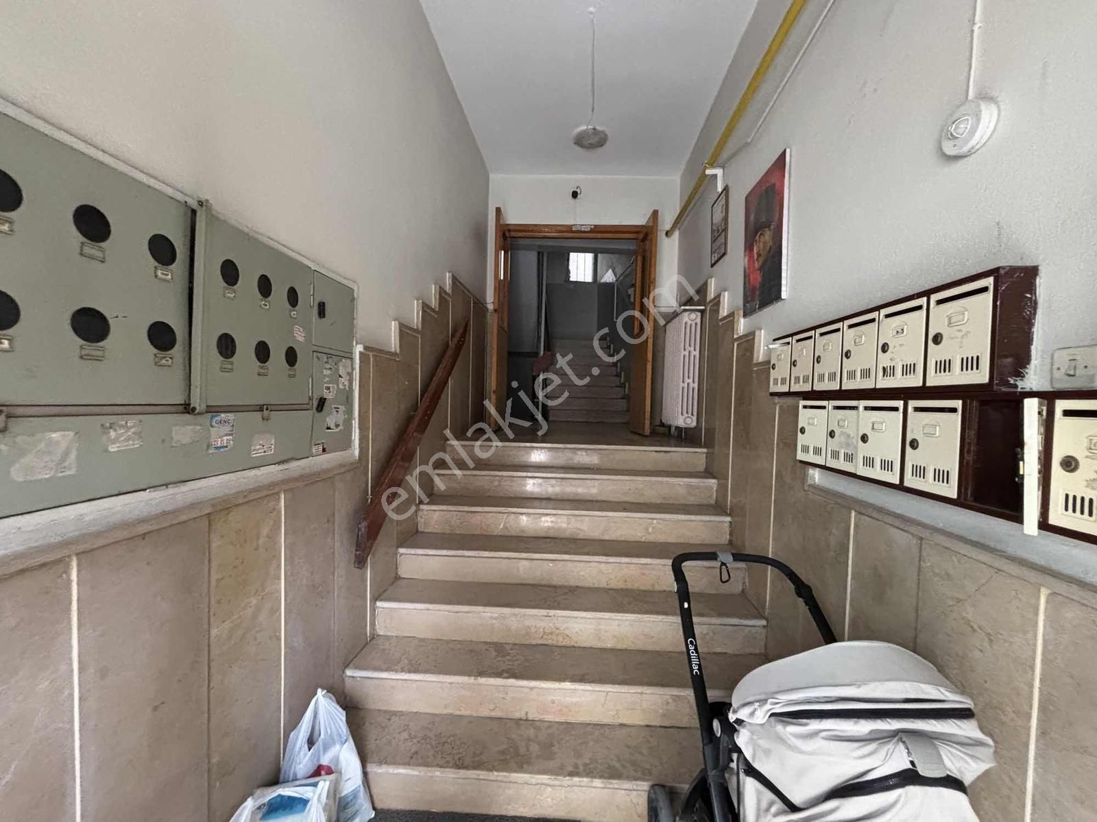 İstiklal Mahallesinde Kiralık 2+1 Daire - Görsel 22