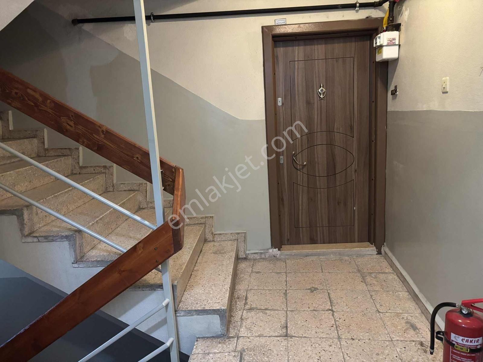 İstiklal Mahallesinde Kiralık 2+1 Daire - Görsel 28