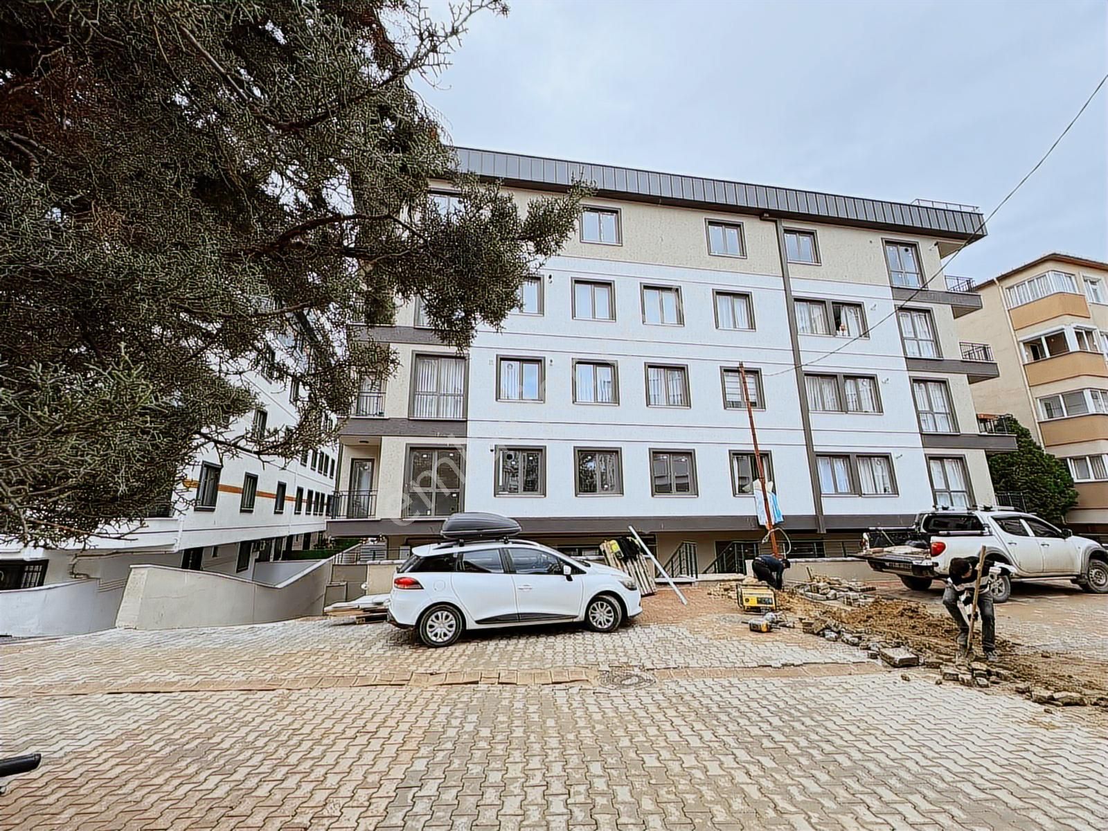 ▃artemin▃altıntepe'de Merkezi Konumda Bahçe Teraslı 60m² 1+1!