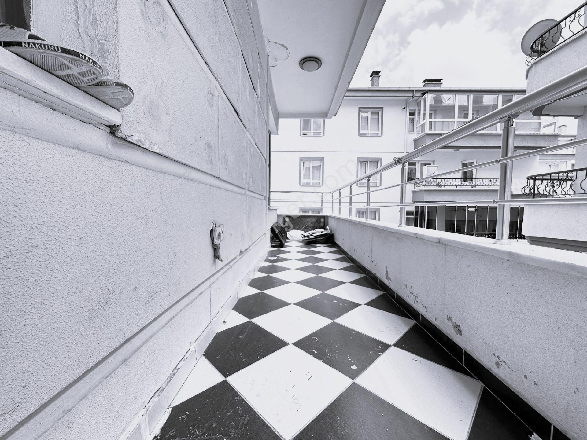 Gökçe Emlak'tan Bugün Düşünün Yarın Taşının 2+1 Daire - Görsel 10