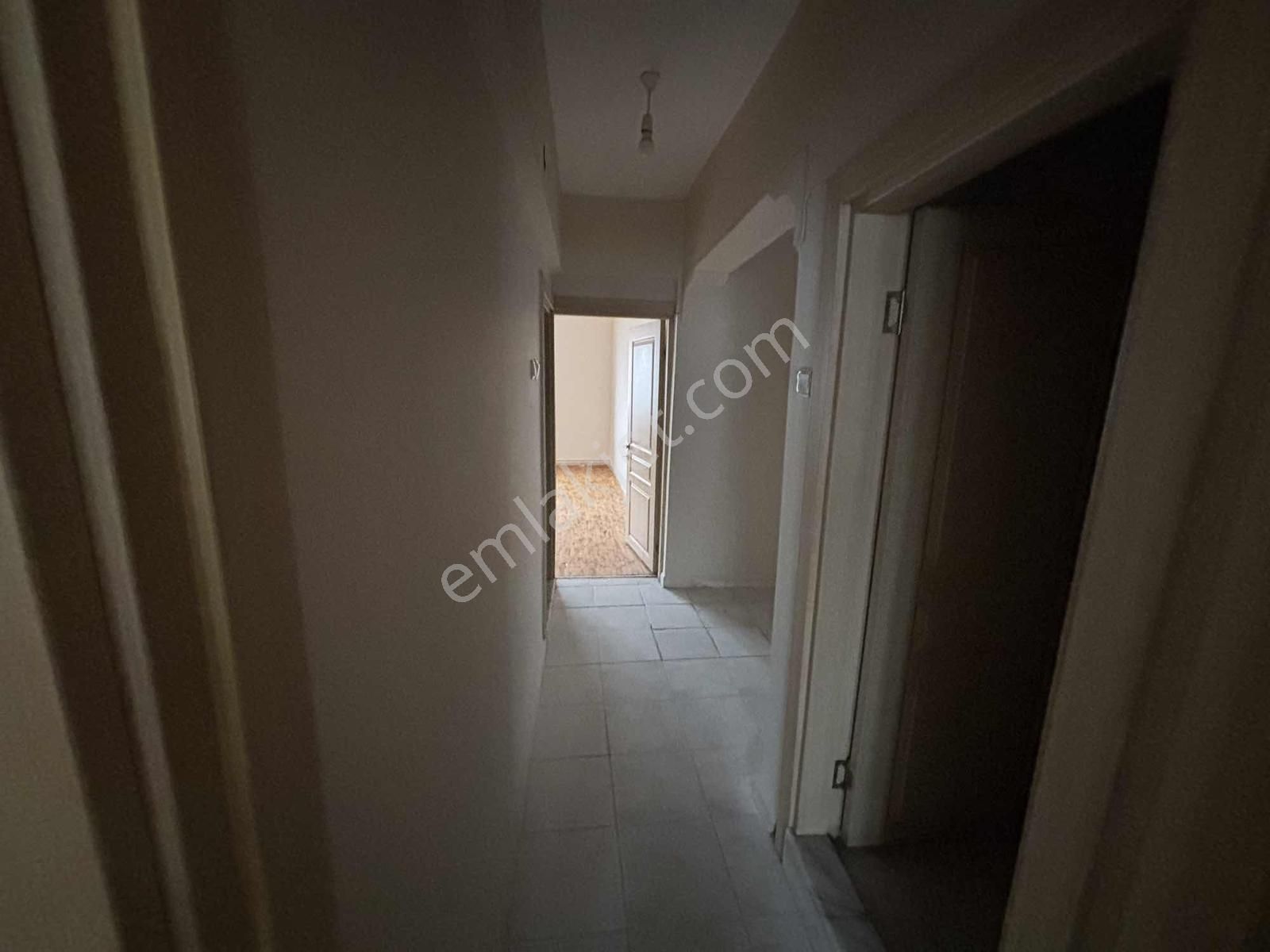 Sivrihisar Caddesi Üzerinde 3+1 Kiralık Daire - Görsel 11