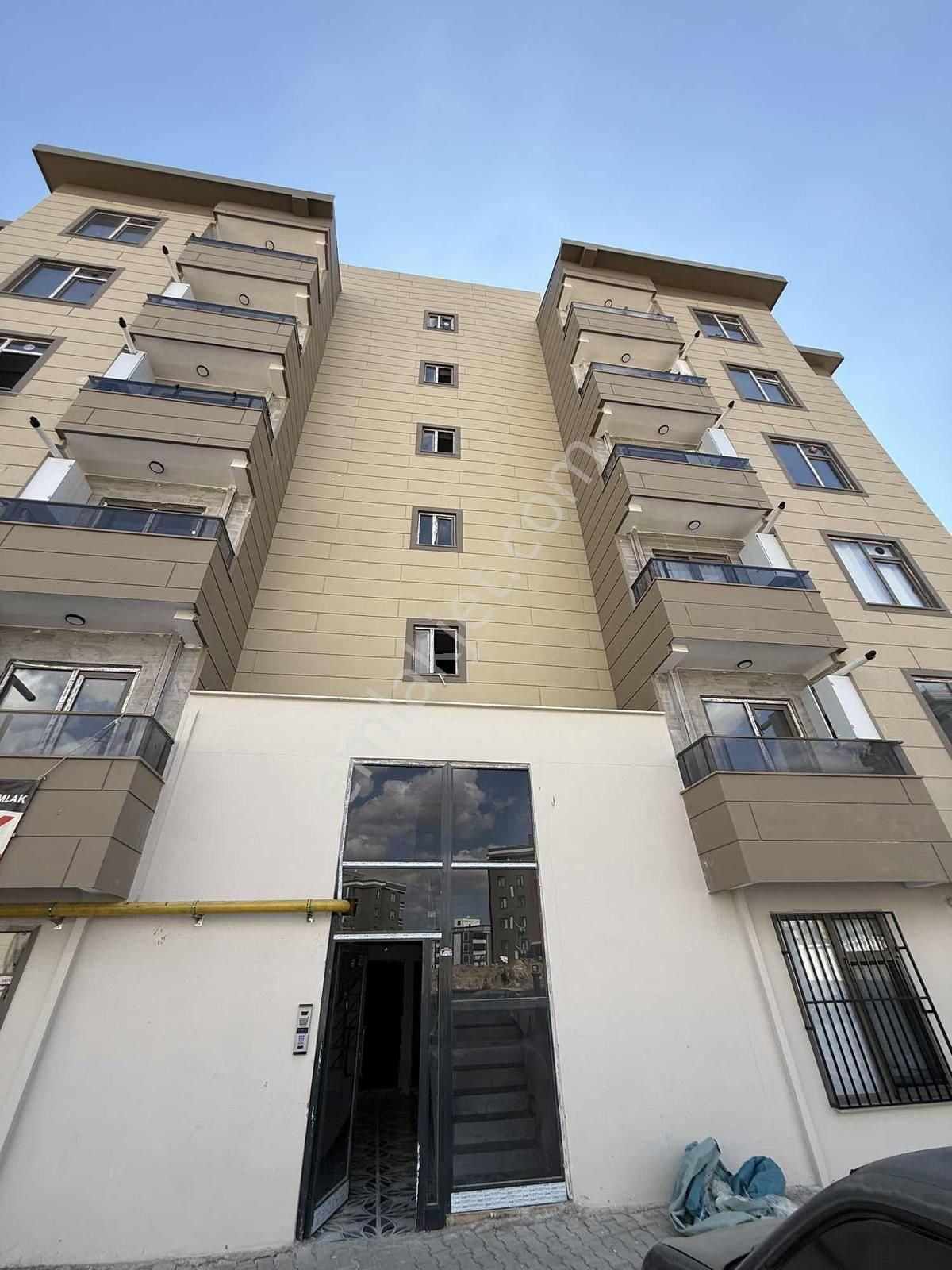 Burhan Kılınç'dan Eşyalı Kiralık Lüx 1+1 Merkezi Konumda