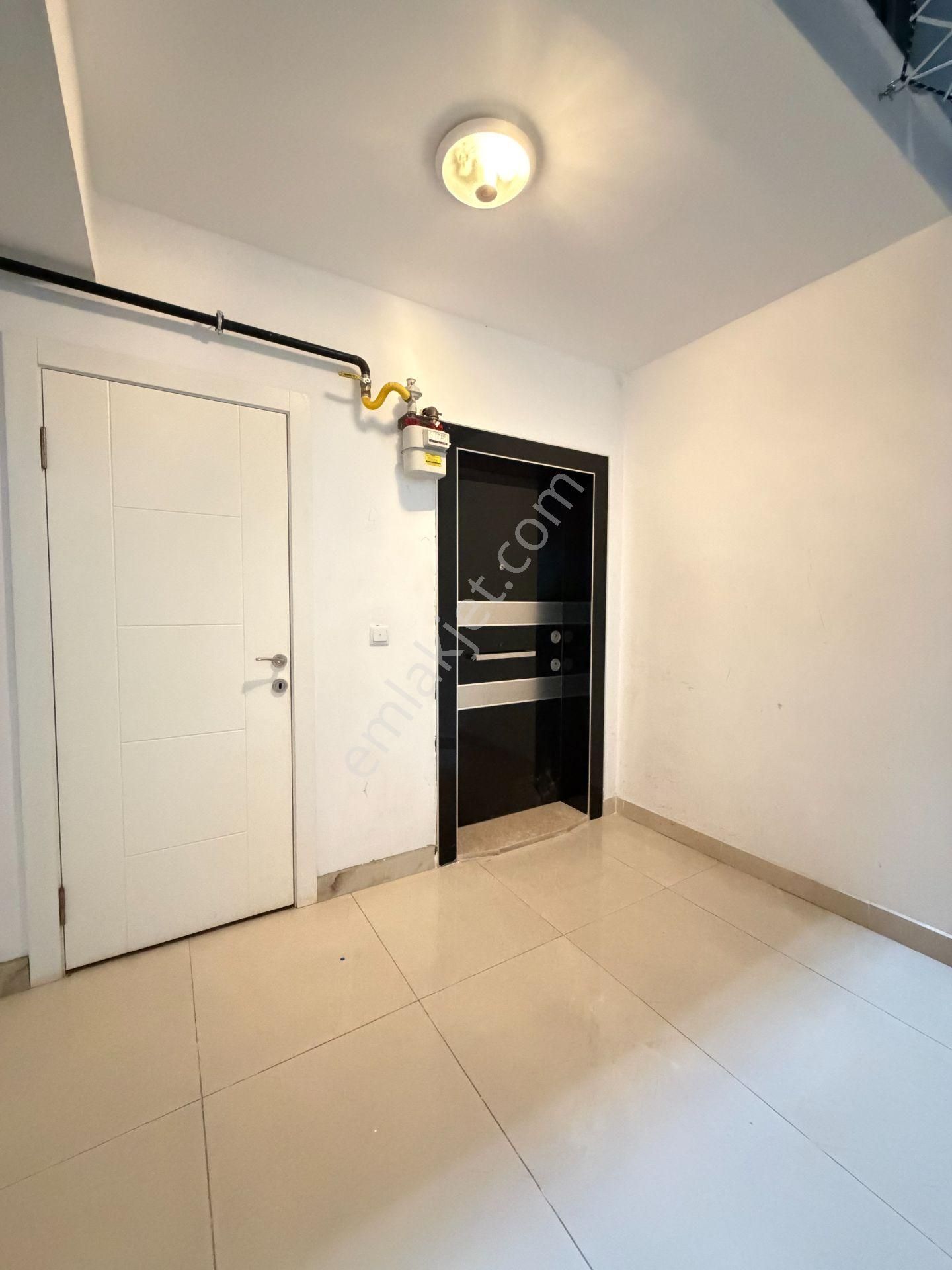 Gökçe Emlak'tan Sarayda Sitede Giysi Odalı 3+1 Satılık Daire - Görsel 31
