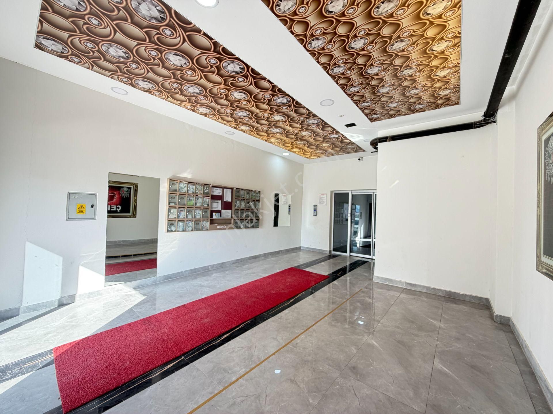 Gökçe Emlak'tan Sarayda Sitede Giysi Odalı 3+1 Satılık Daire - Görsel 34