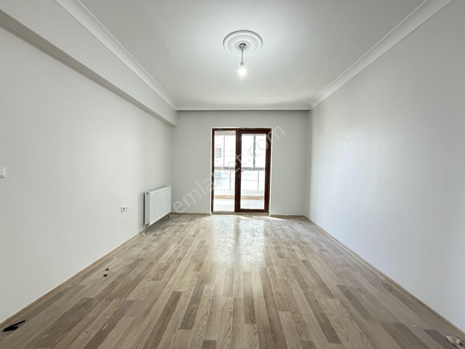 Gökçe Emlak'tan Sarayda Sitede Giysi Odalı 3+1 Satılık Daire - Görsel 22