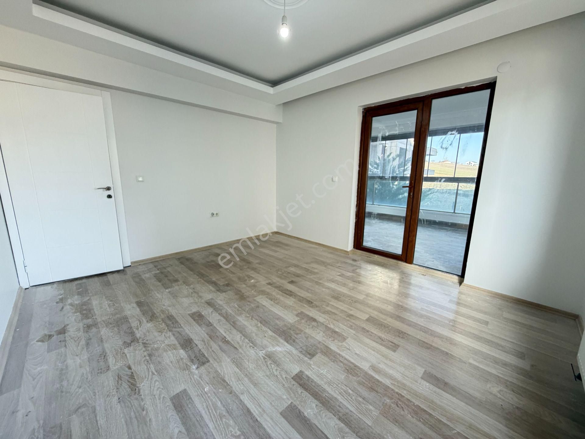 Gökçe Emlak'tan Sarayda Sitede Giysi Odalı 3+1 Satılık Daire - Görsel 16
