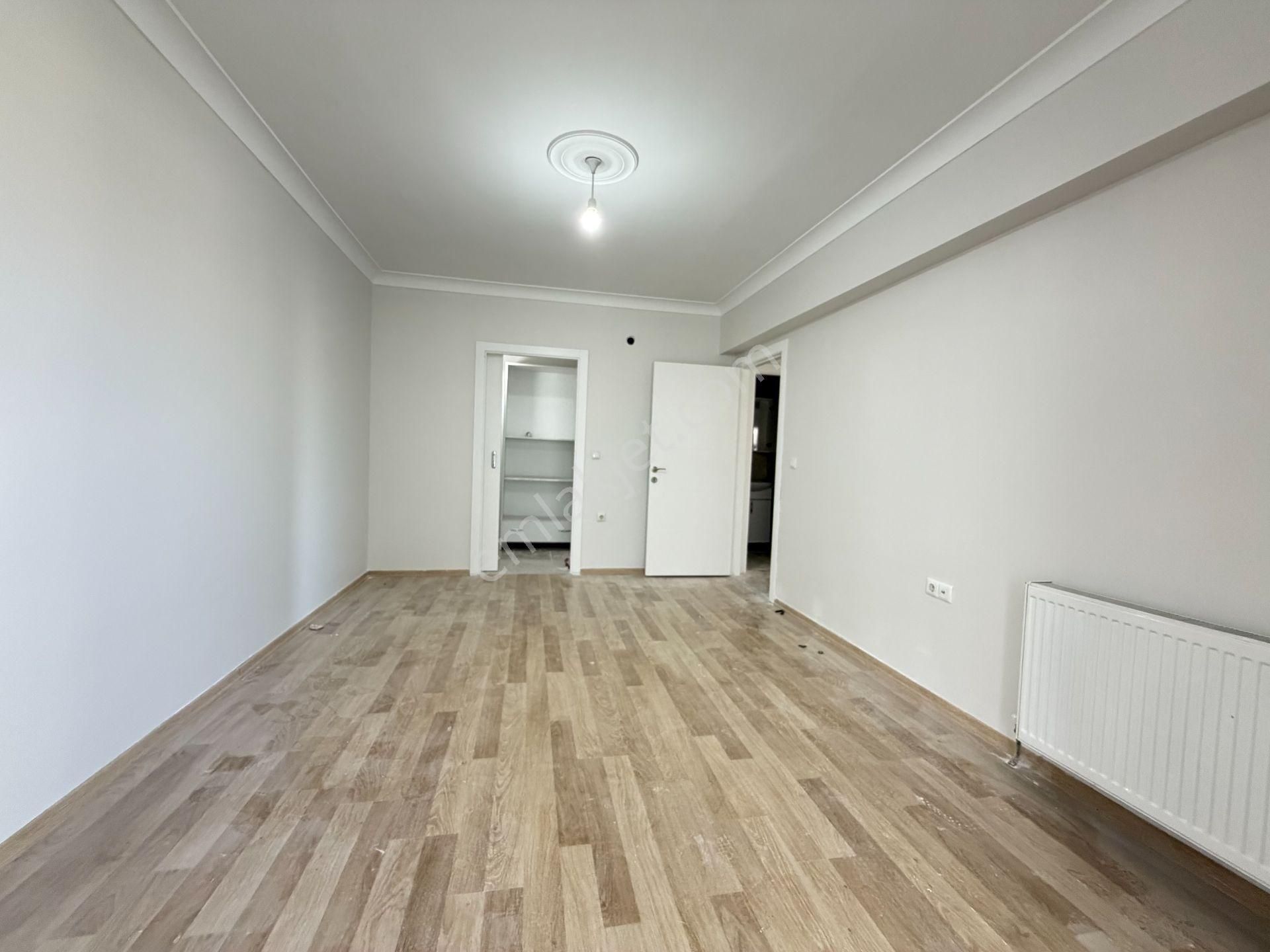 Gökçe Emlak'tan Sarayda Sitede Giysi Odalı 3+1 Satılık Daire - Görsel 24